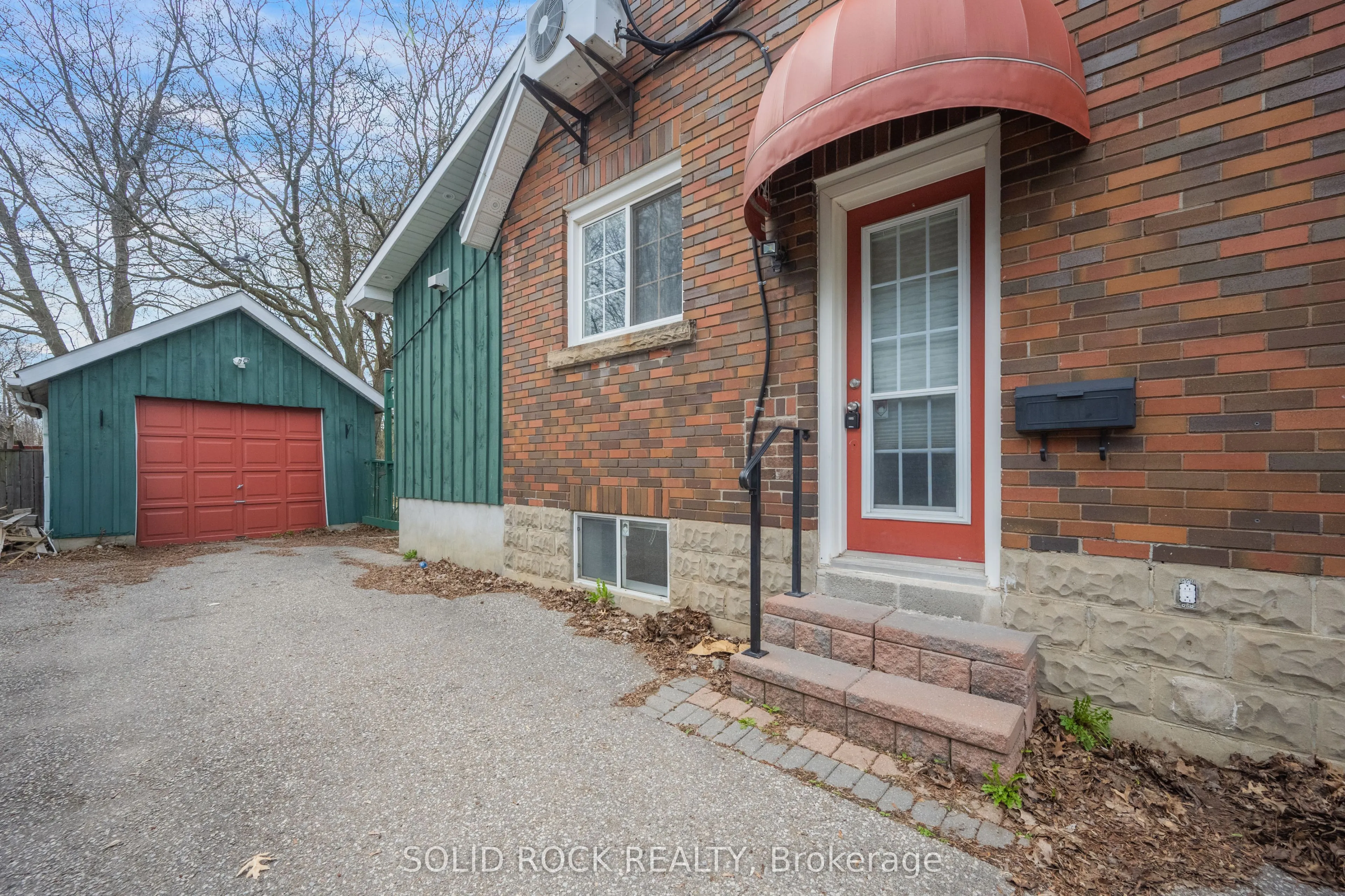 117 Mill Street S