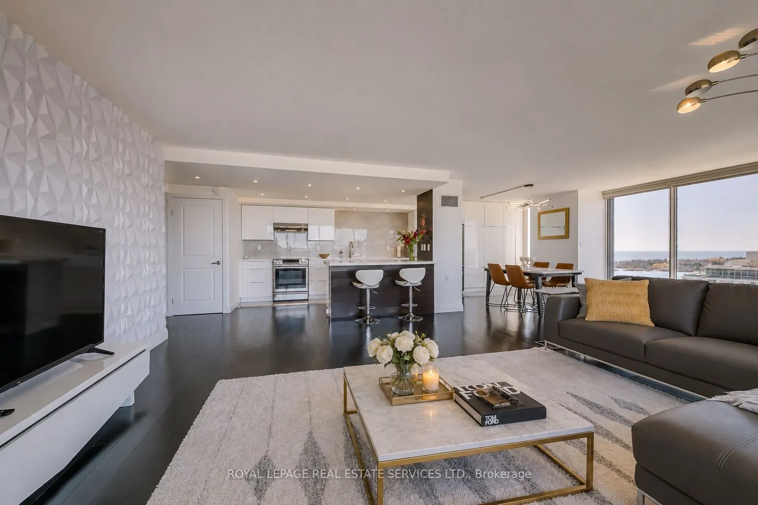2045 Lake Shore Boulevard W #1607