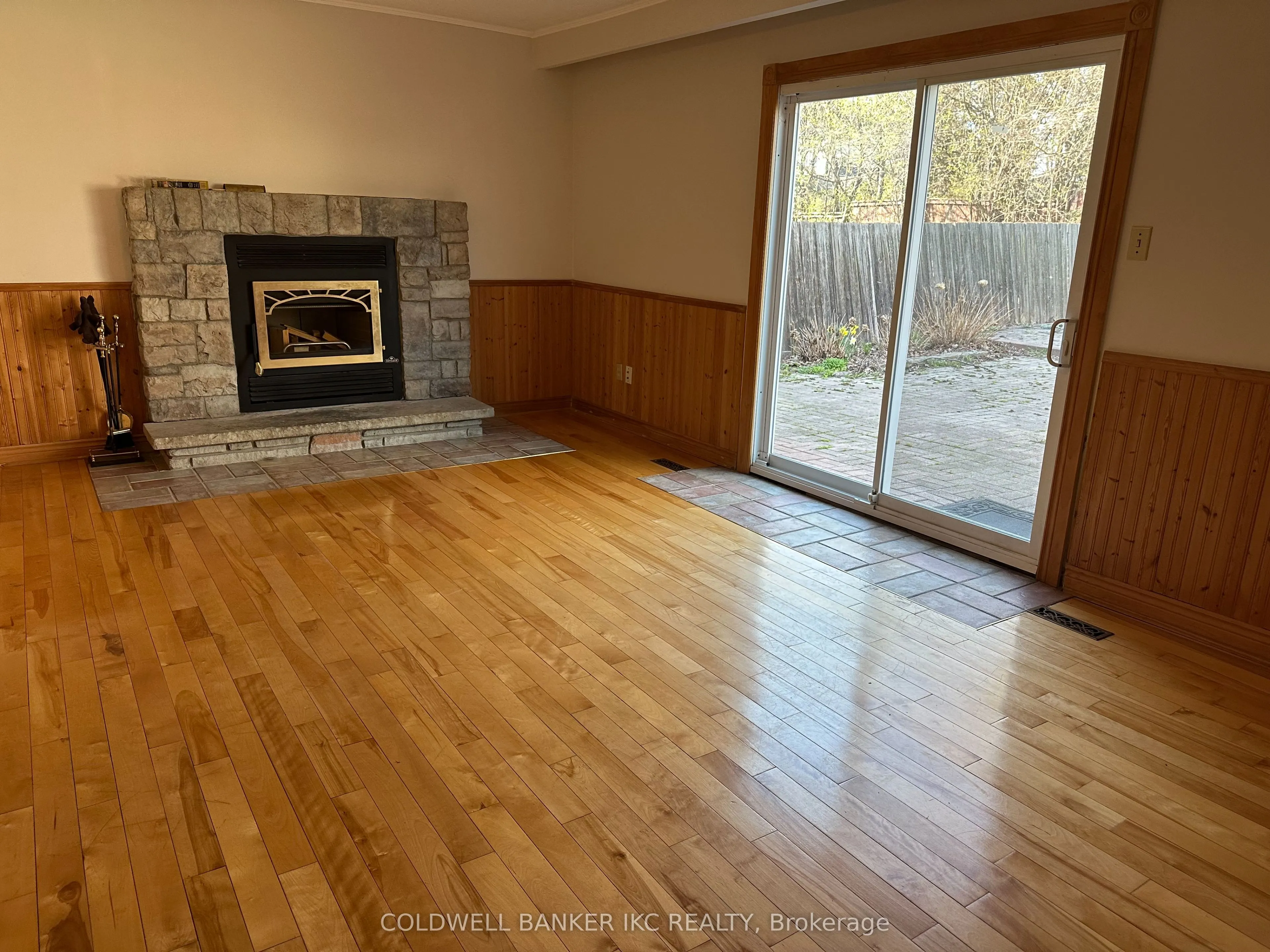 2220 Springfield Court