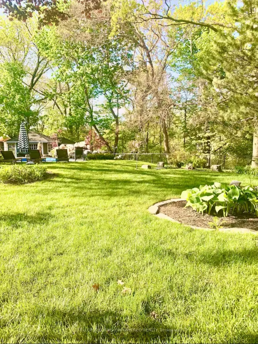 876 Parkland Avenue