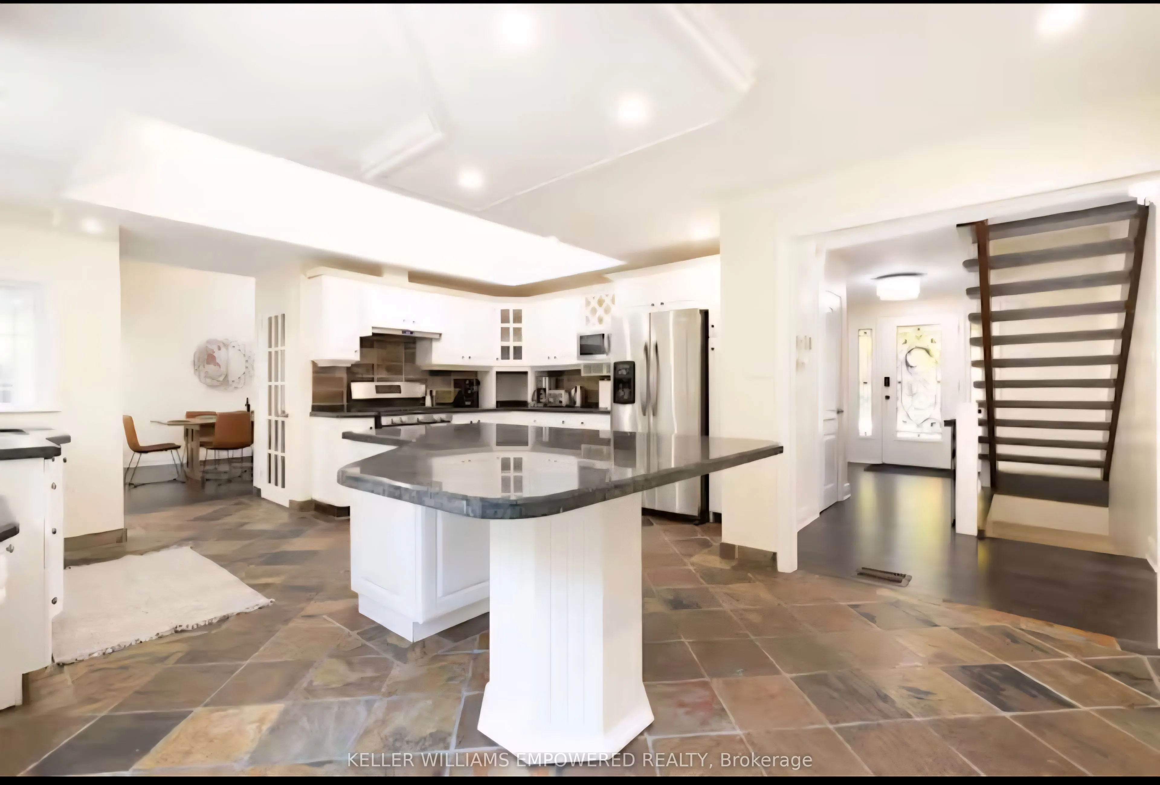 876 Parkland Avenue