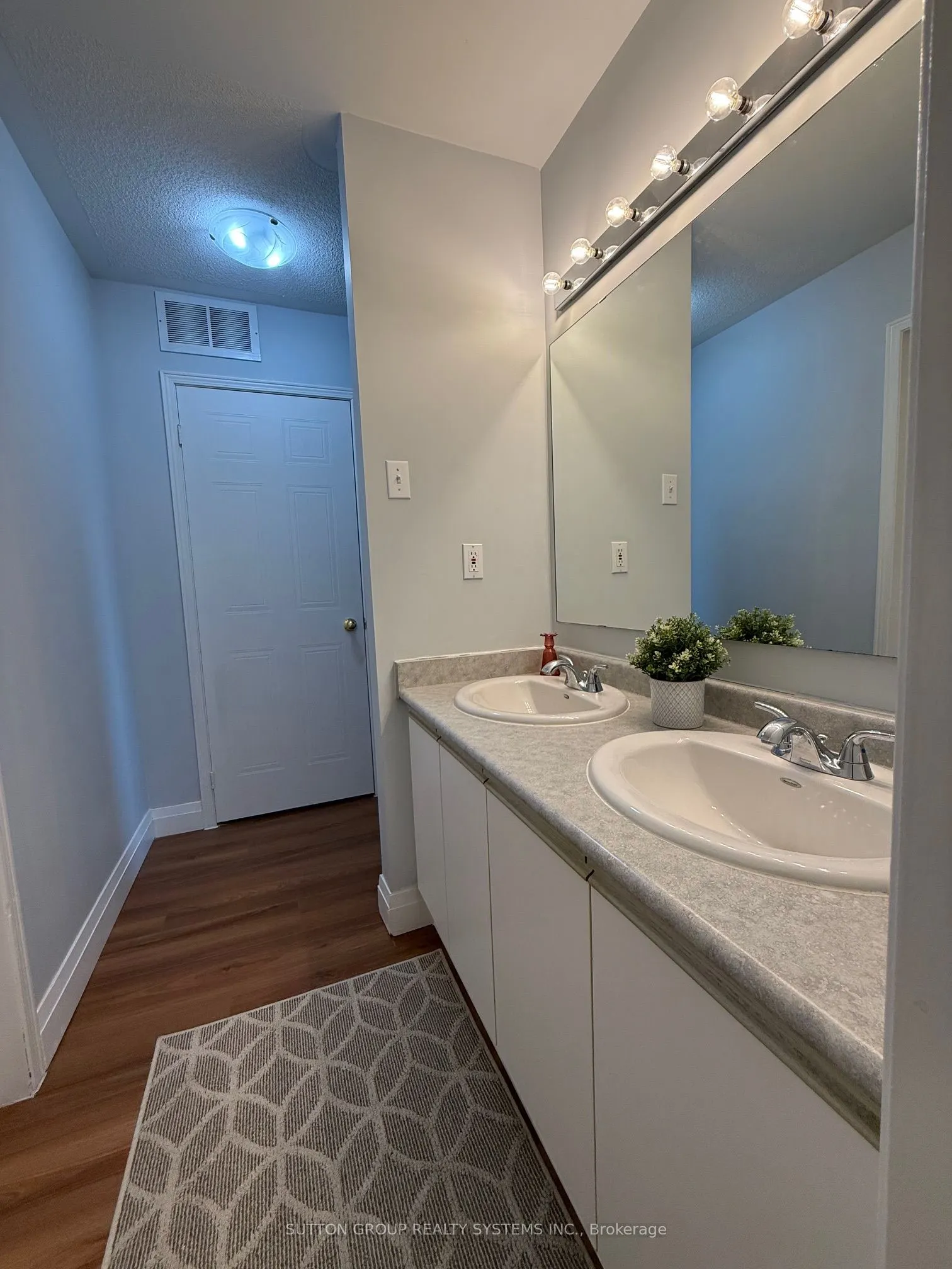 60 Barondale Drive #255