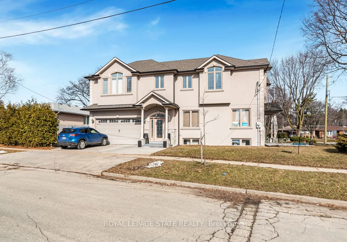 6 Griggsden Avenue