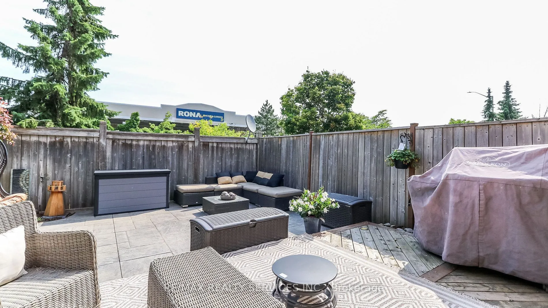20 Manett Crescent