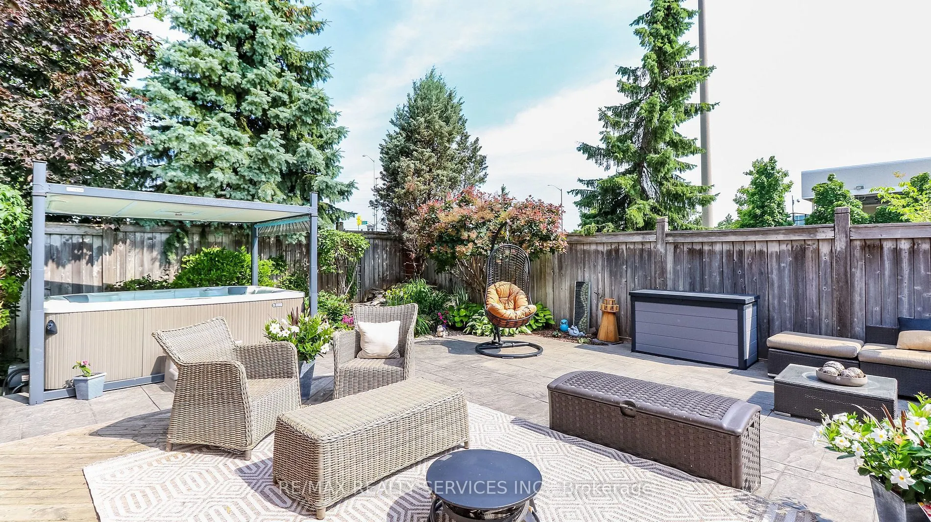 20 Manett Crescent
