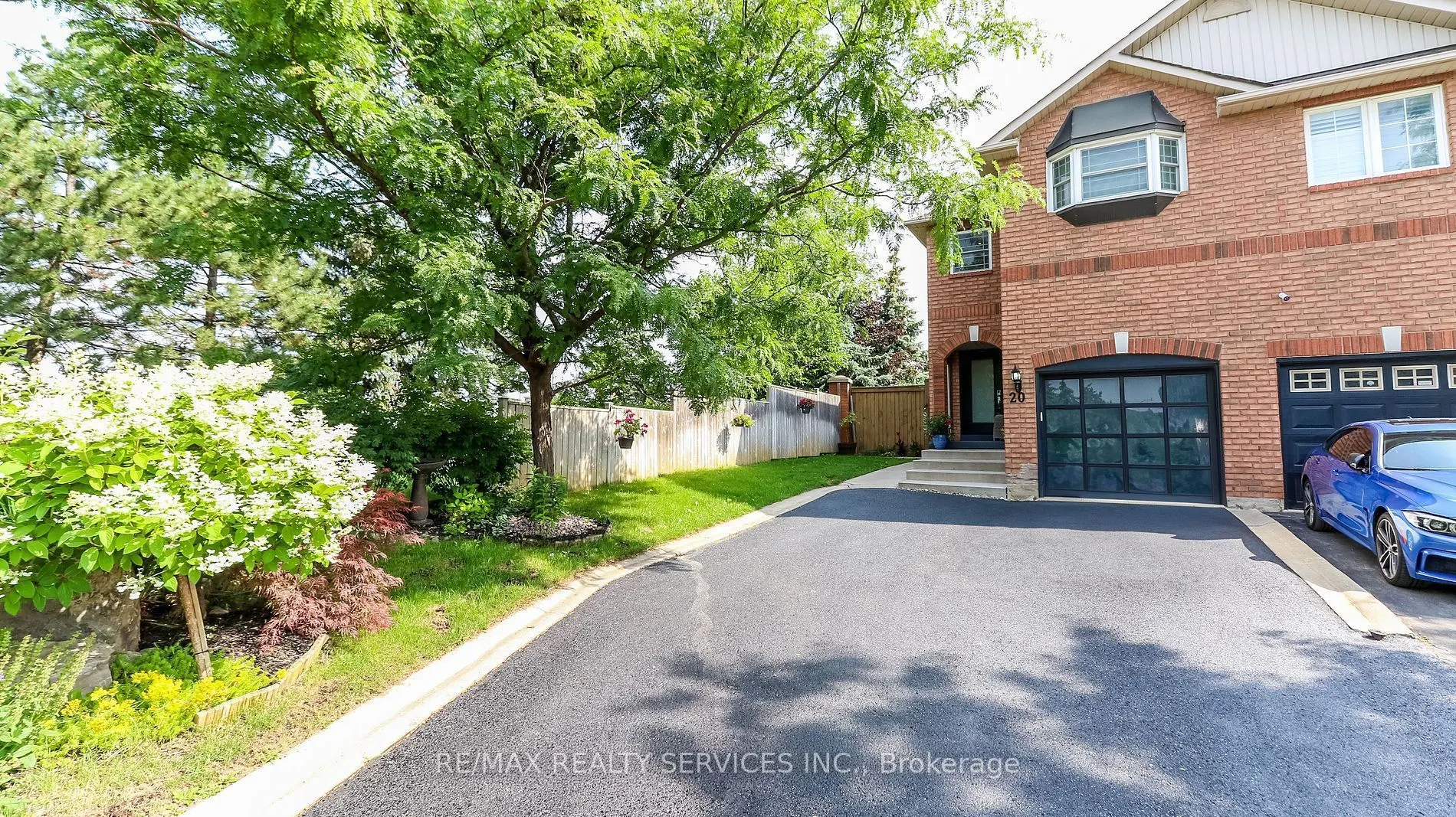 20 Manett Crescent