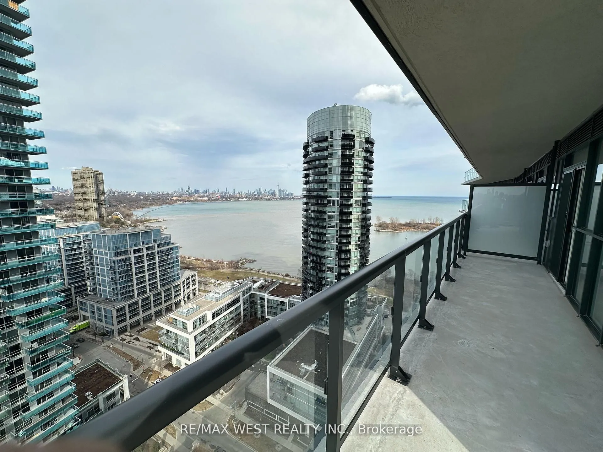 38 Annie Craig Drive #2511