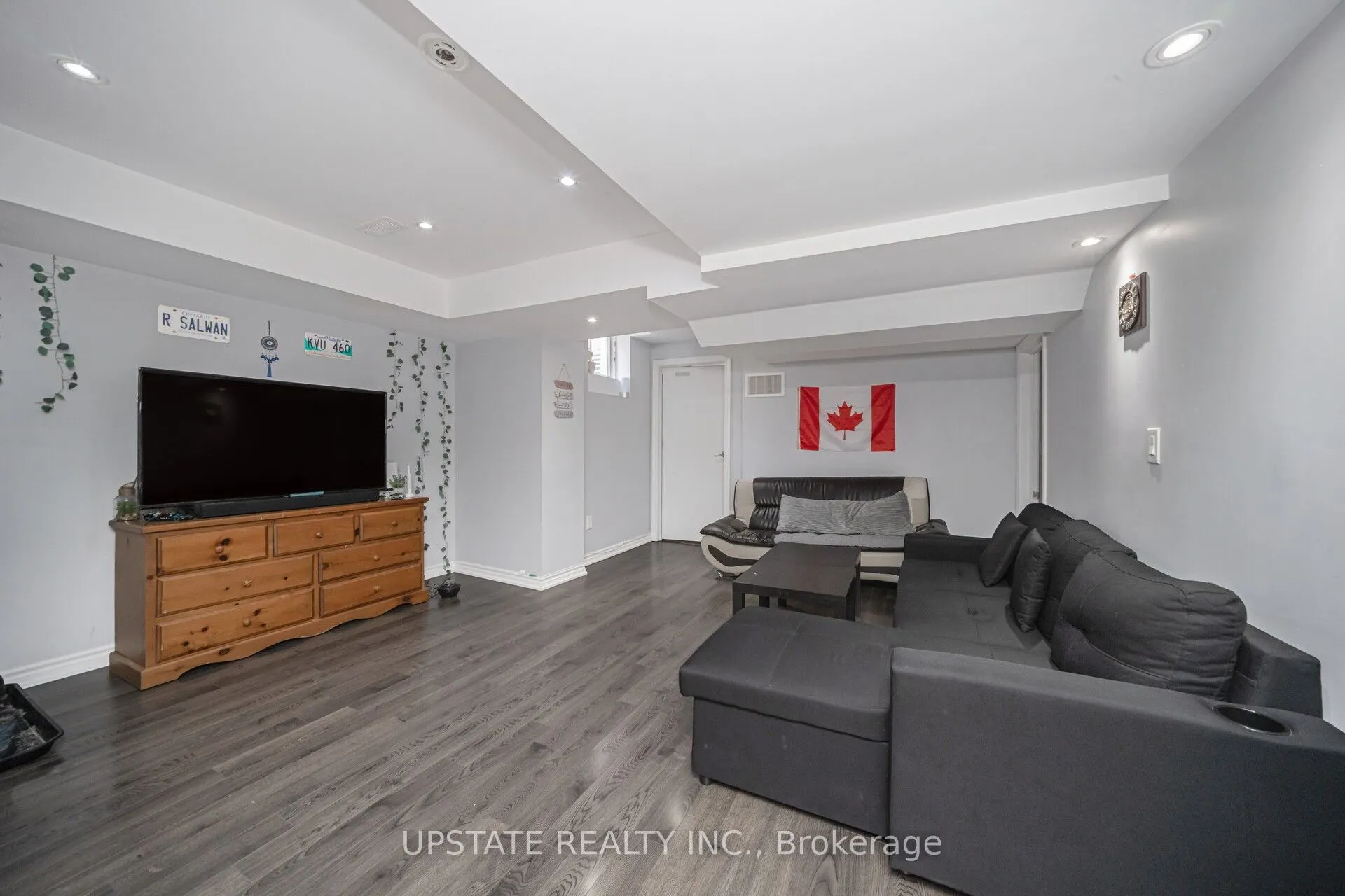 2 Beachville Circle