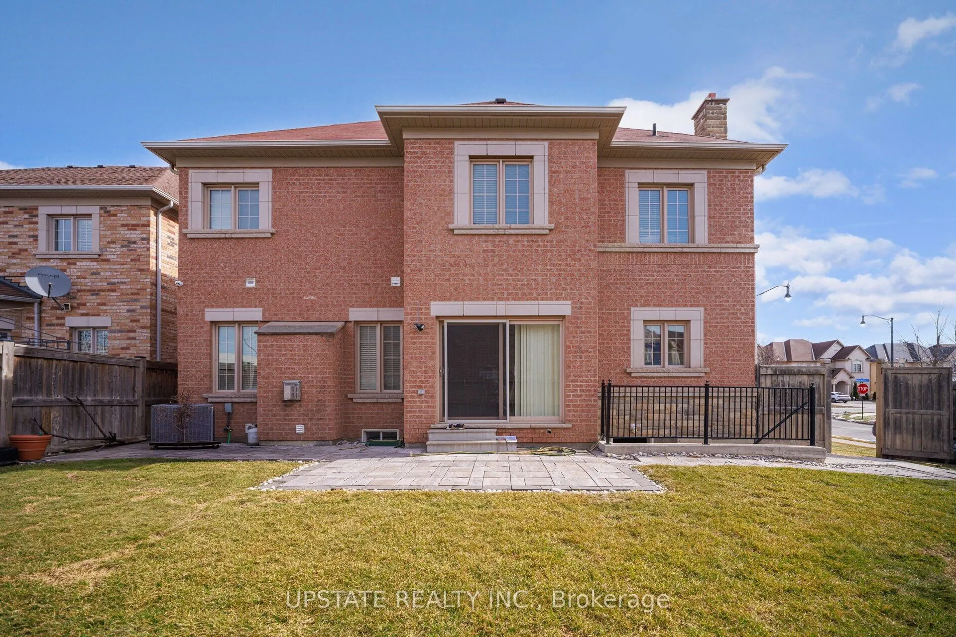 2 Beachville Circle