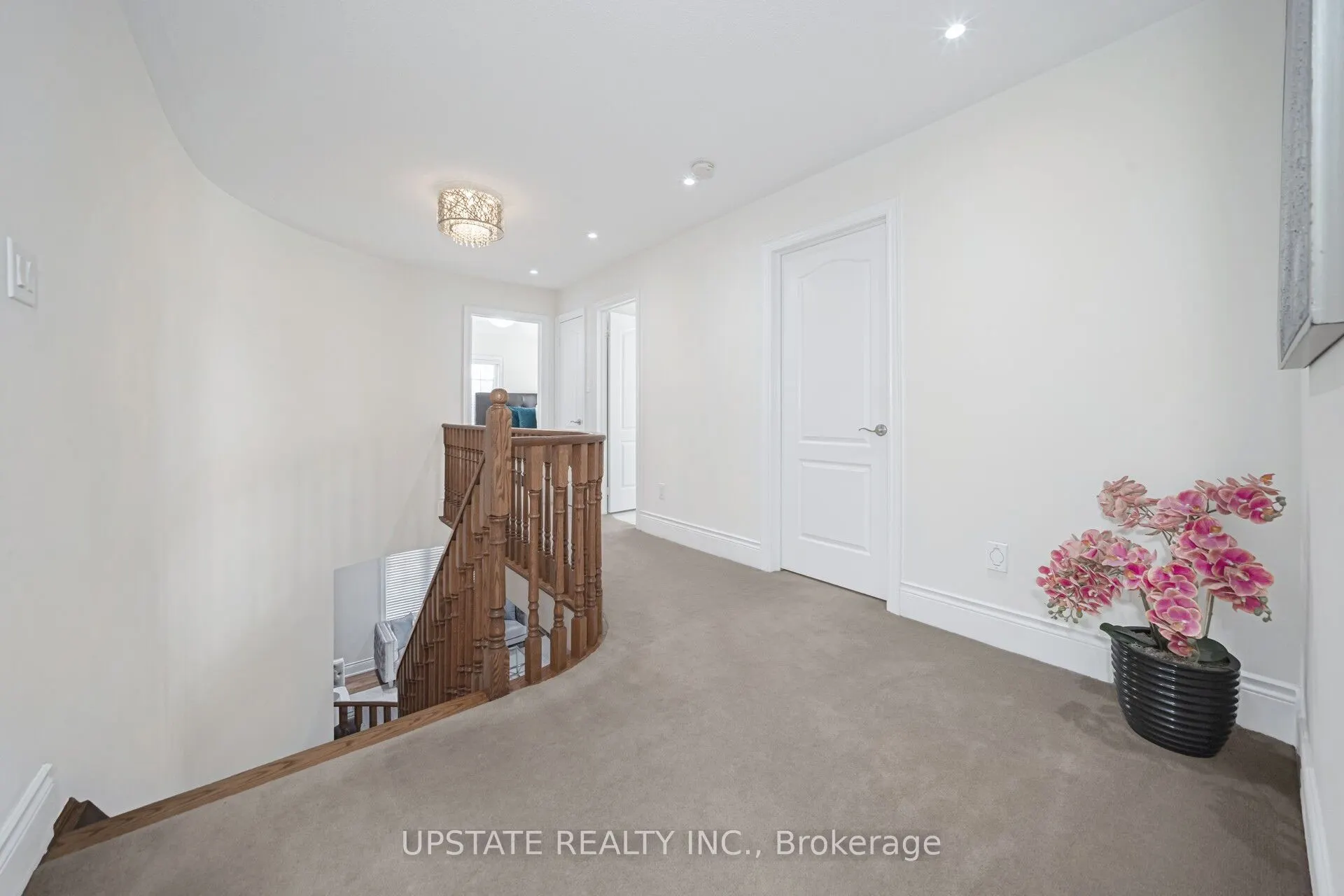 2 Beachville Circle