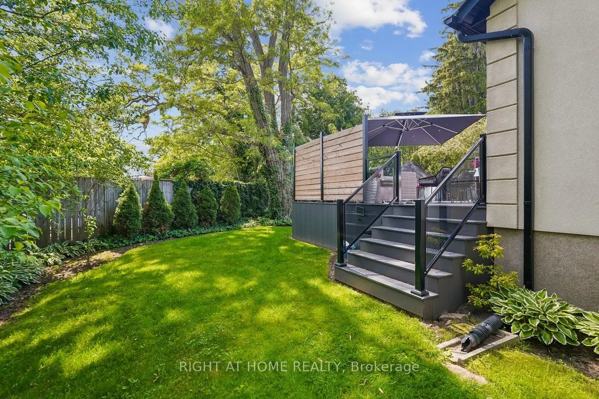 2090 Stonehouse Crescent