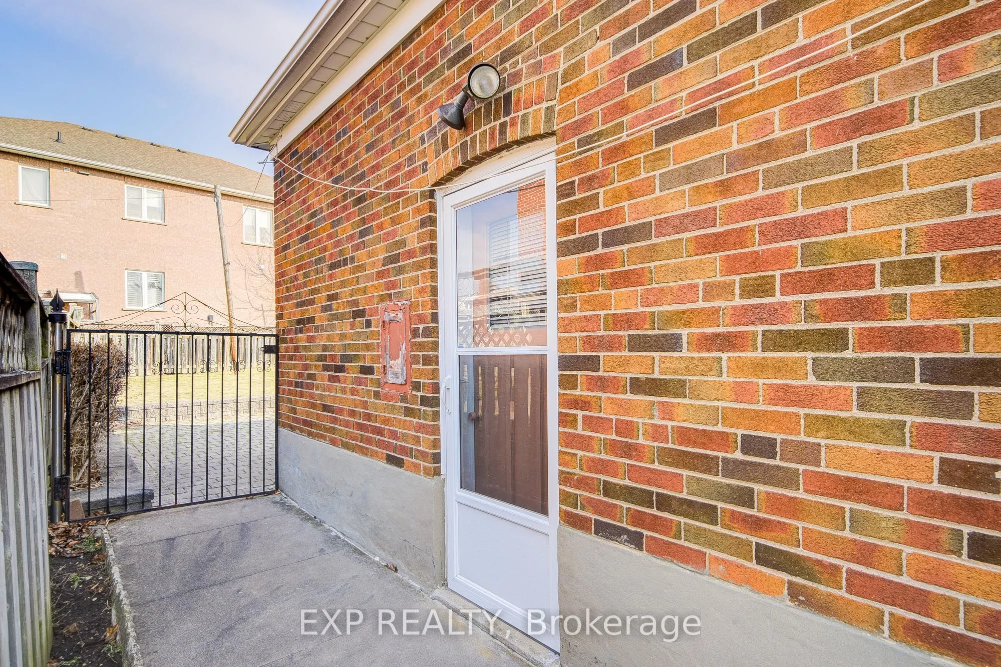 428 Maple Leaf Drive
