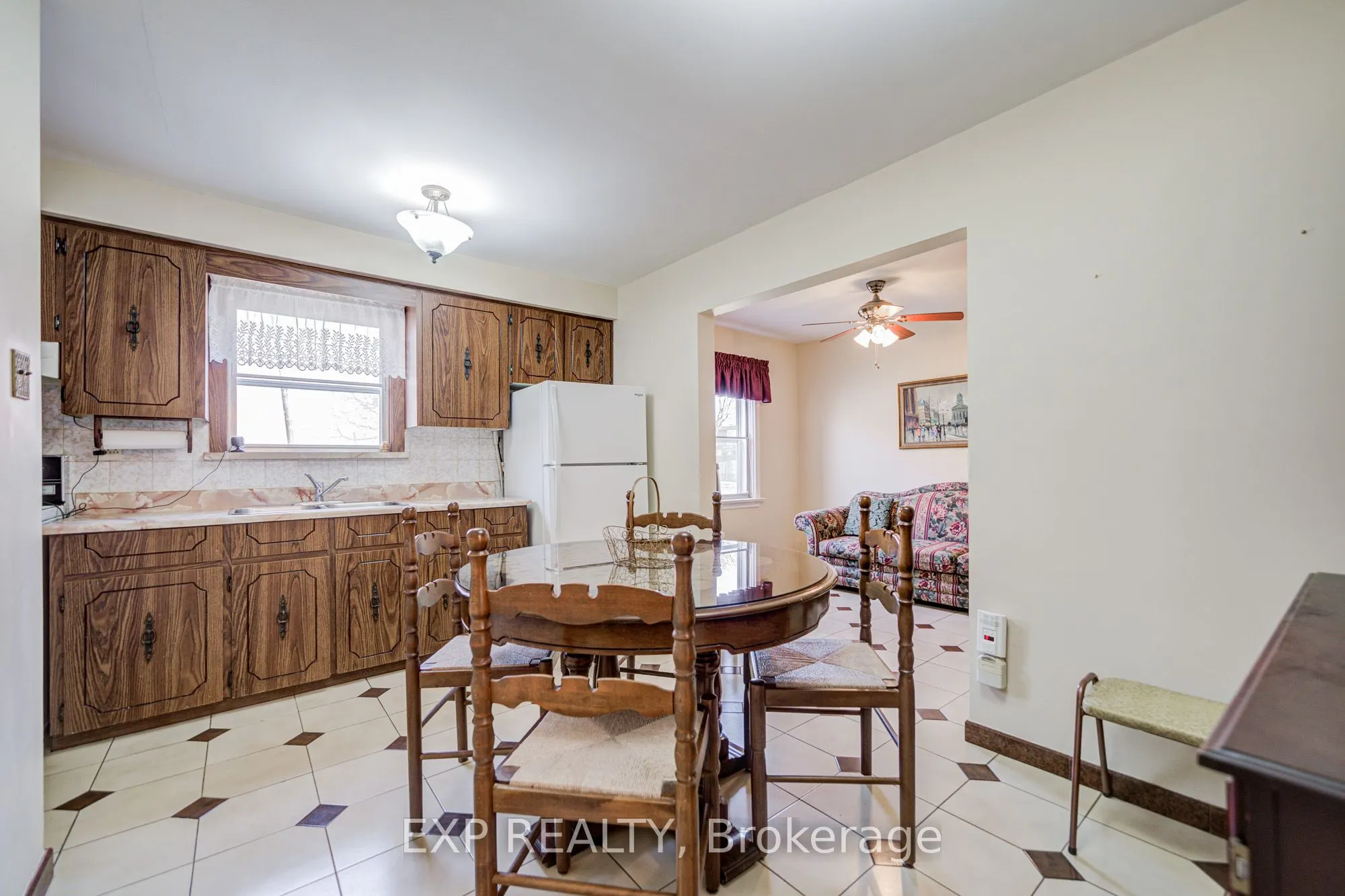 428 Maple Leaf Drive