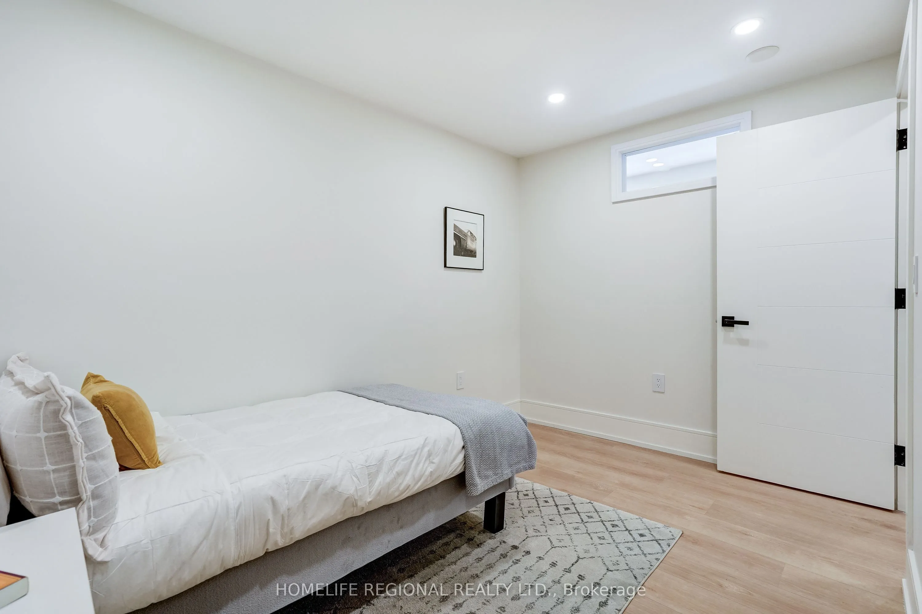 12 Macdonell Avenue