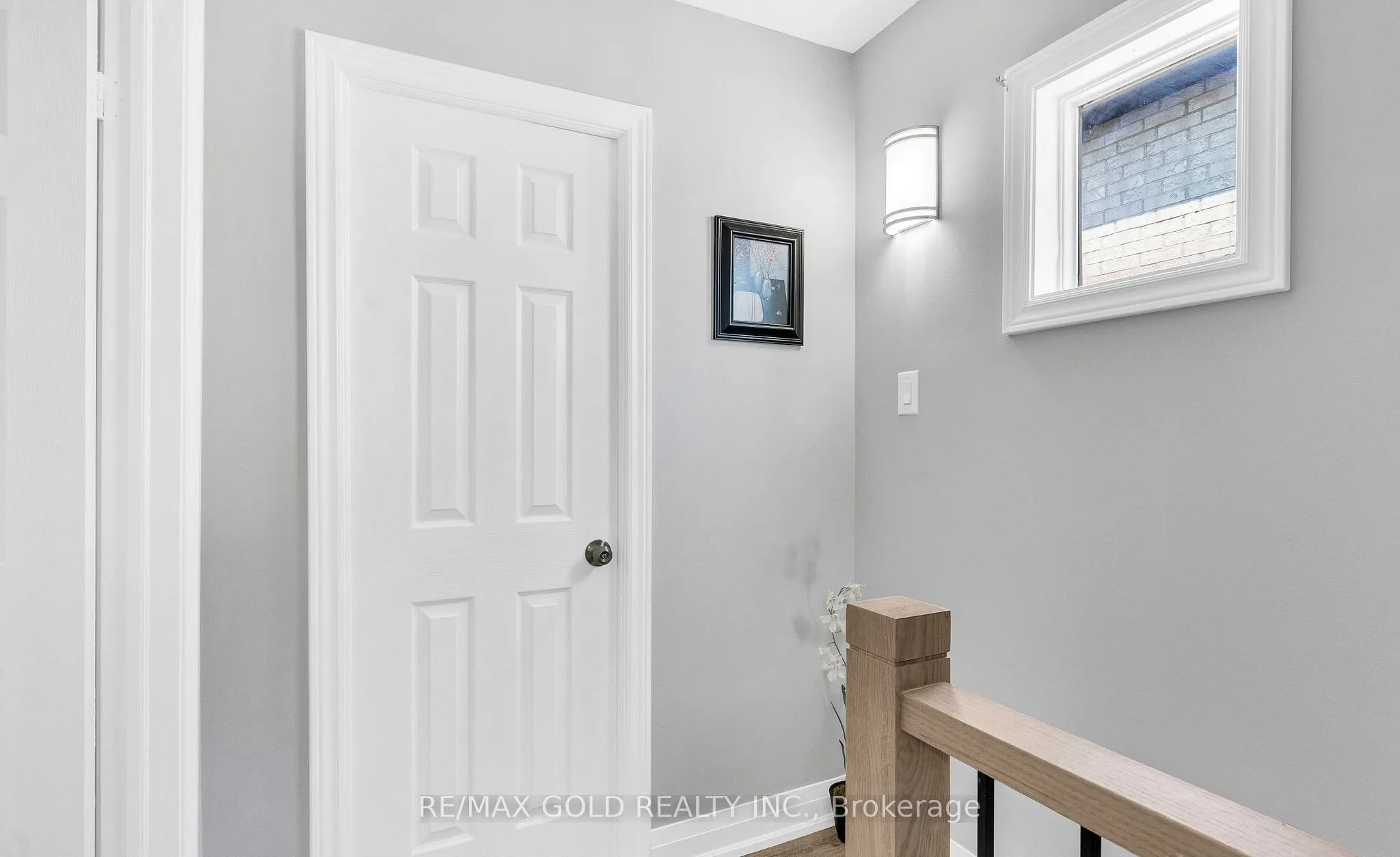 8 Fairglen Crescent
