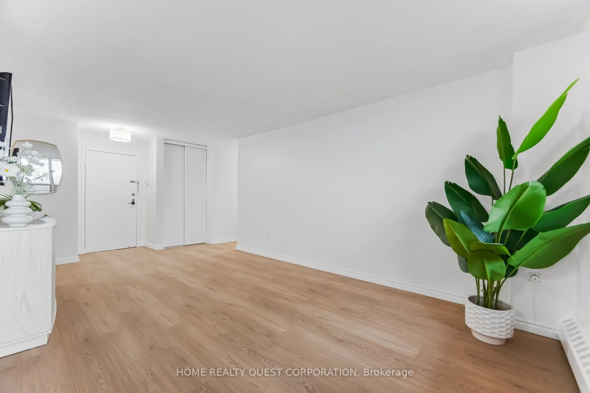 3120 Kirwin Avenue #605