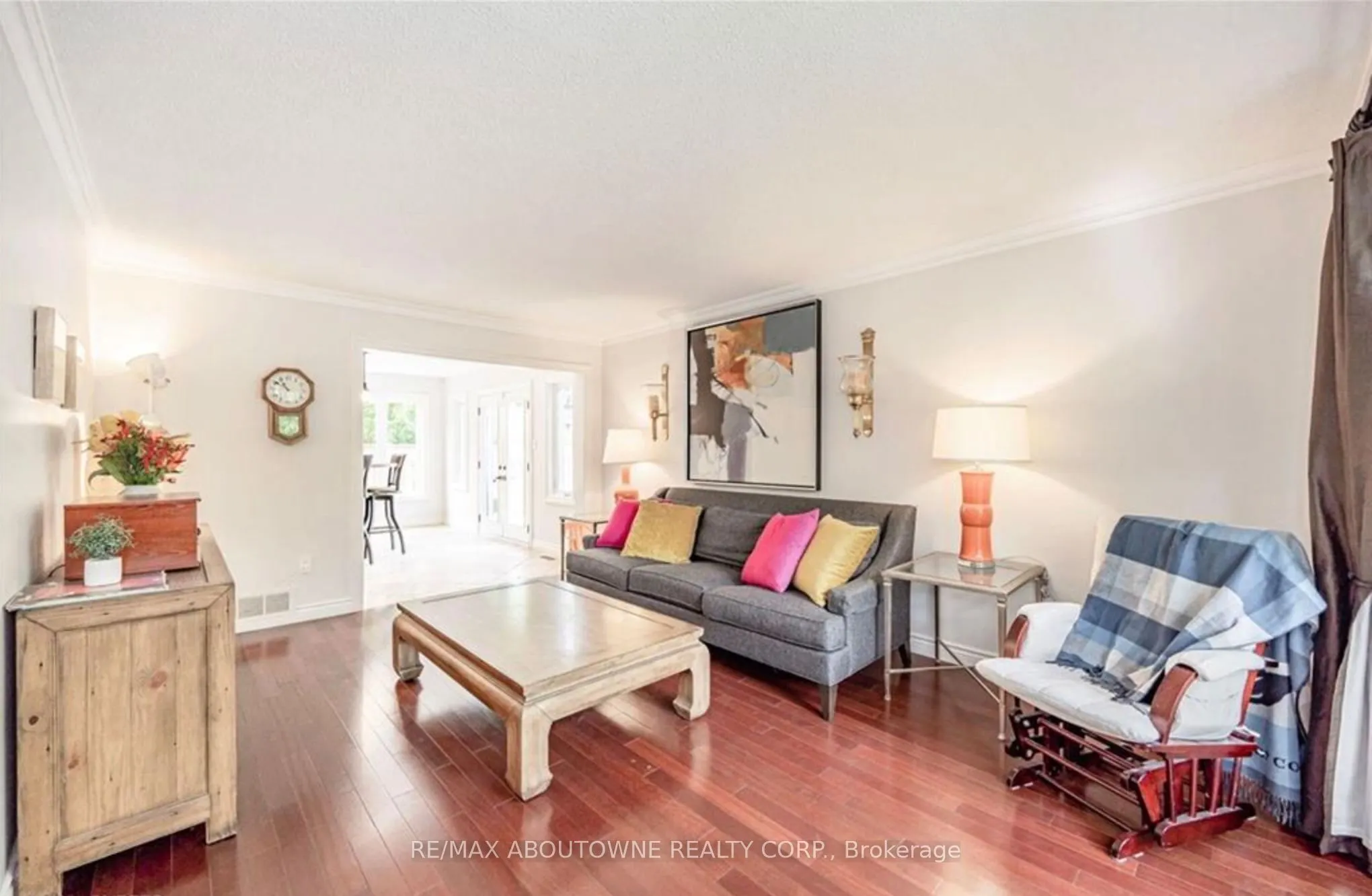 500 BLENHEIM Crescent