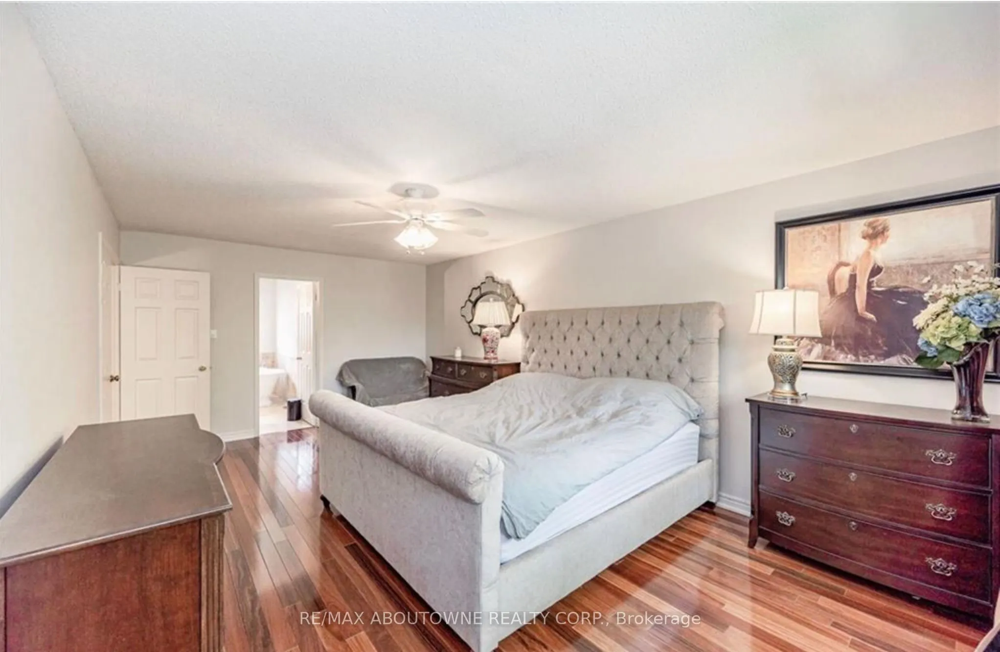 500 BLENHEIM Crescent