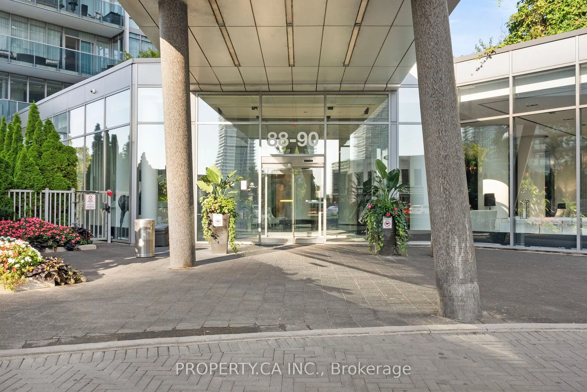 90 Park Lawn Road #1211
