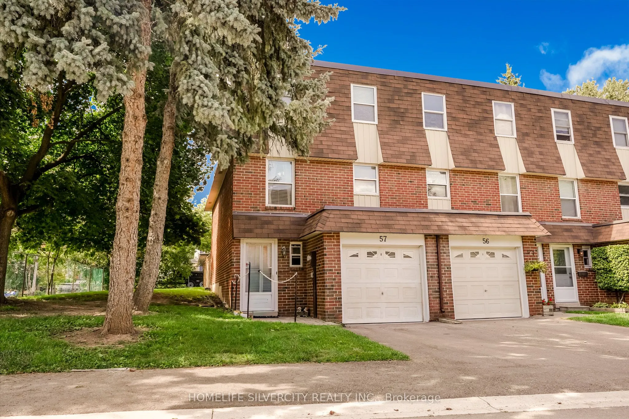 235 Bronte Street S #57