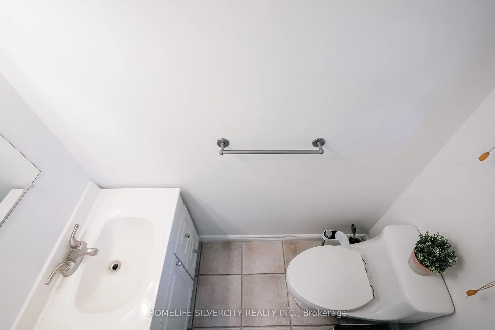 235 Bronte Street S #57