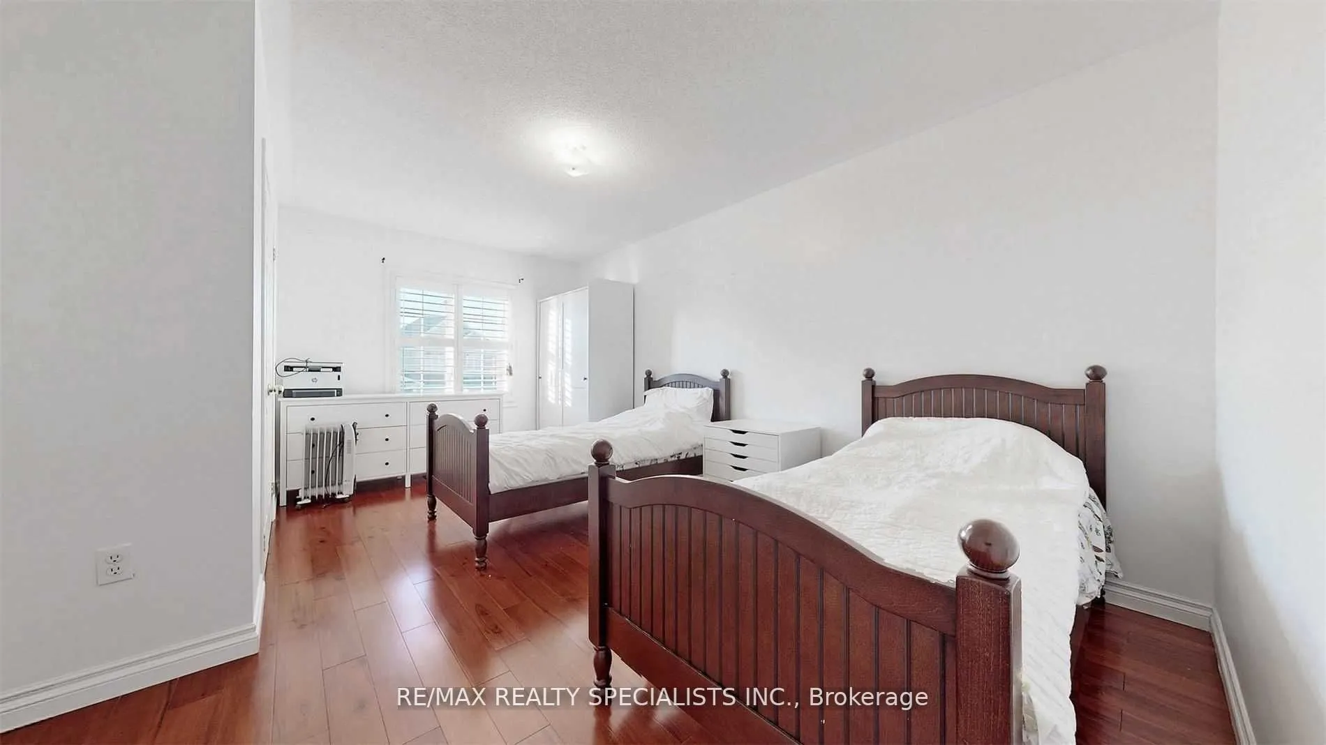92 Kettlewell Crescent