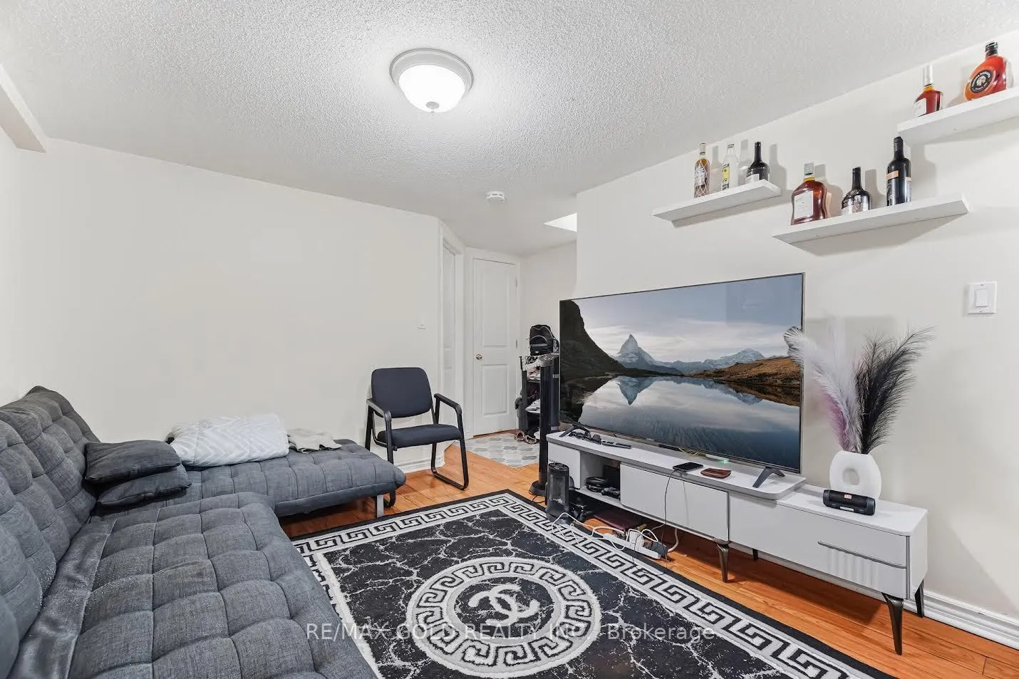 180 Mississauga Valley Boulevard #178