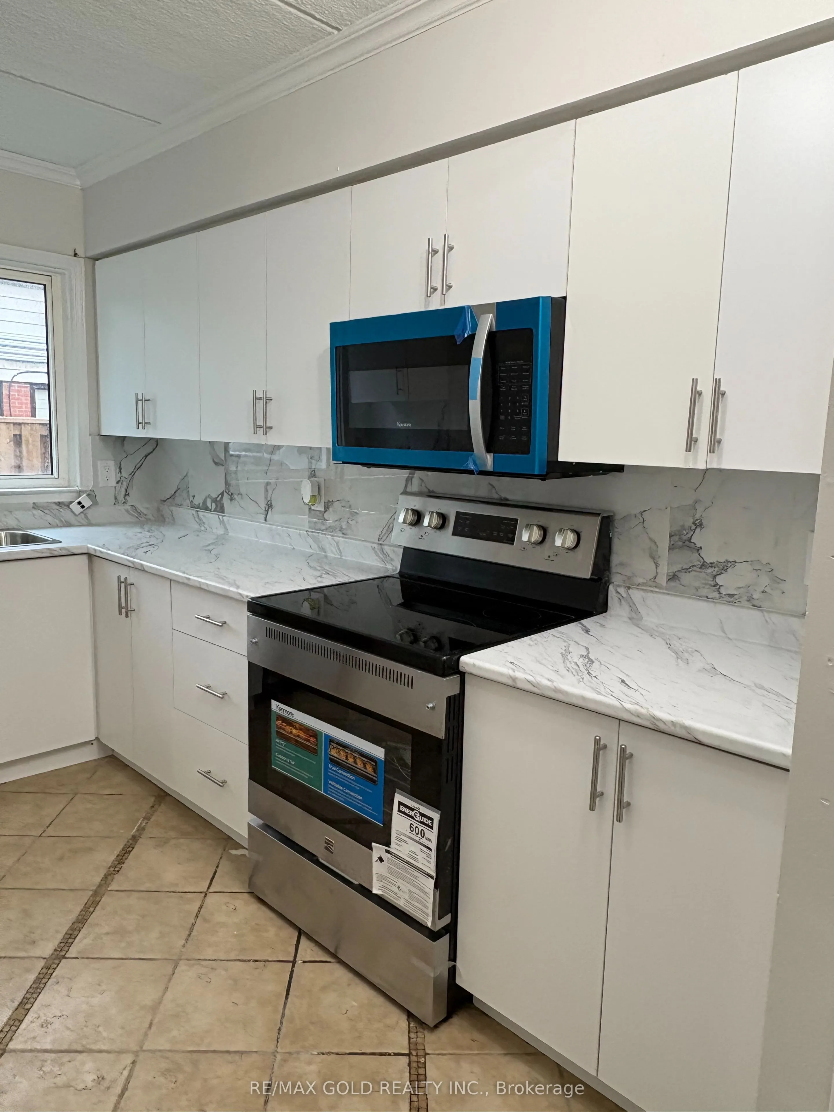 180 Mississauga Valley Boulevard #178