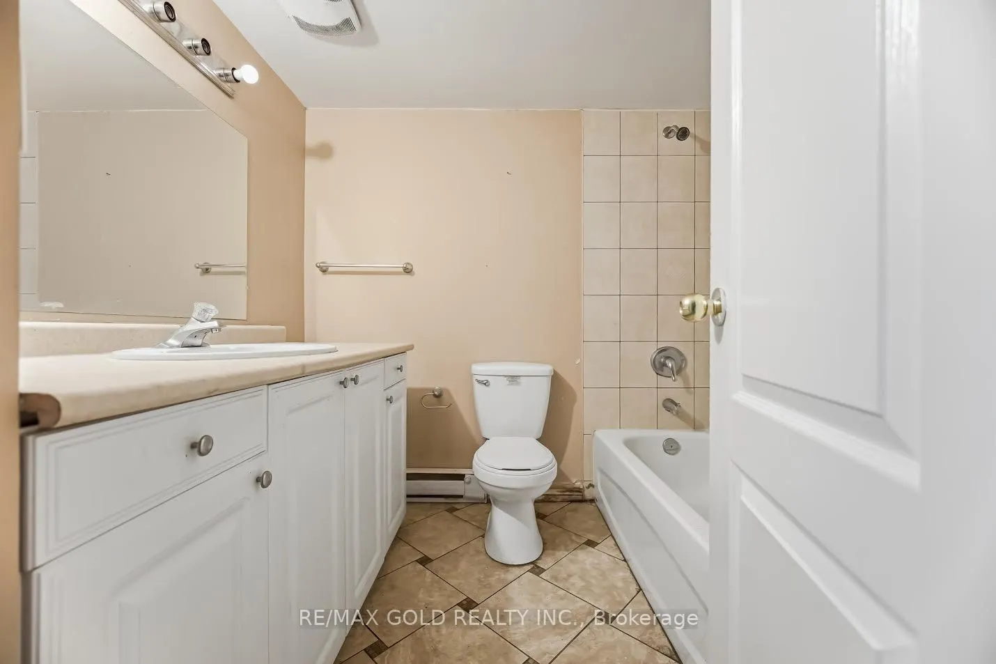 180 Mississauga Valley Boulevard #178