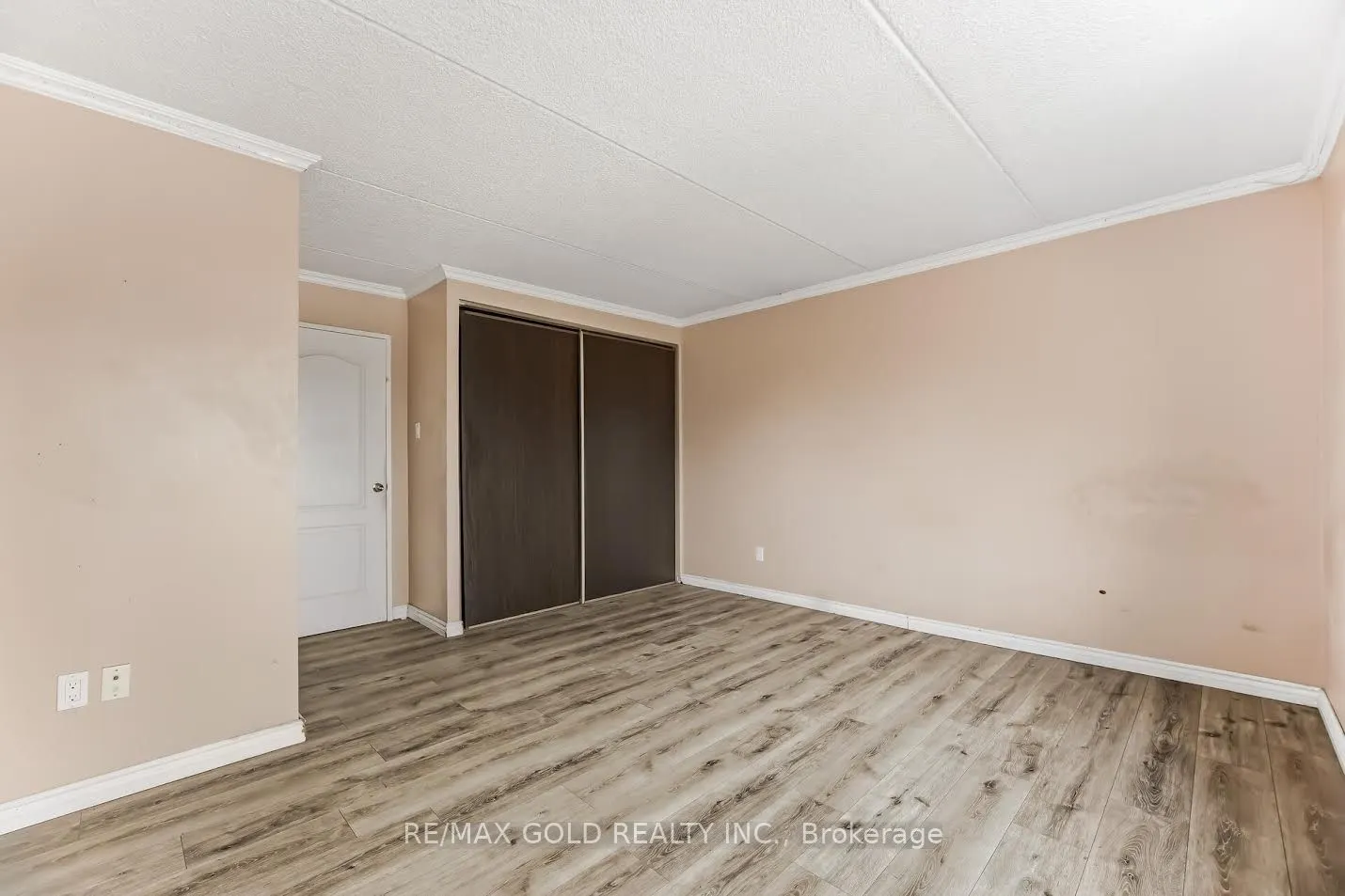 180 Mississauga Valley Boulevard #178