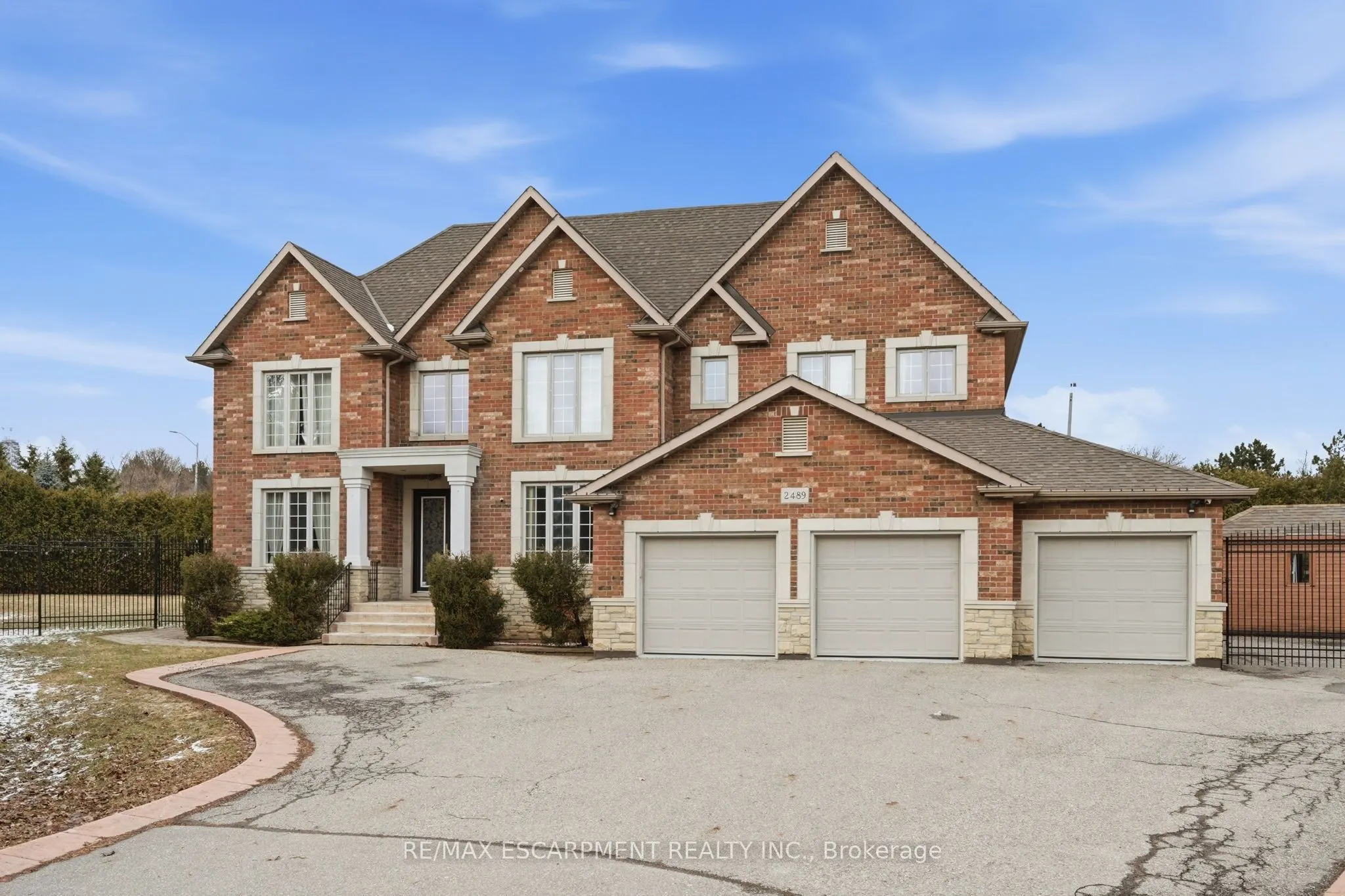 2489 Olinda Court