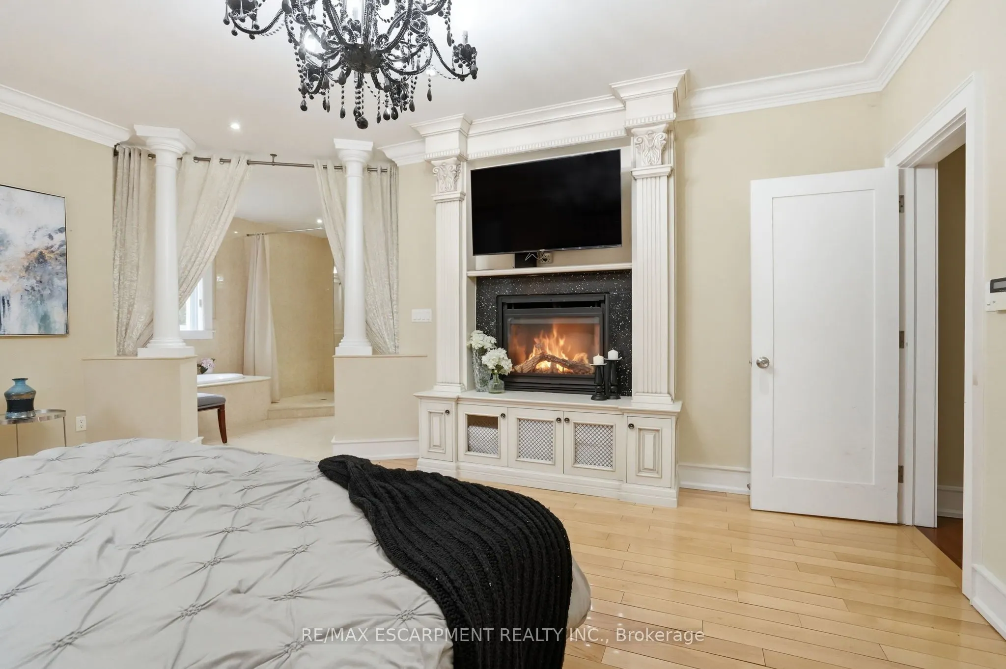 2489 Olinda Court