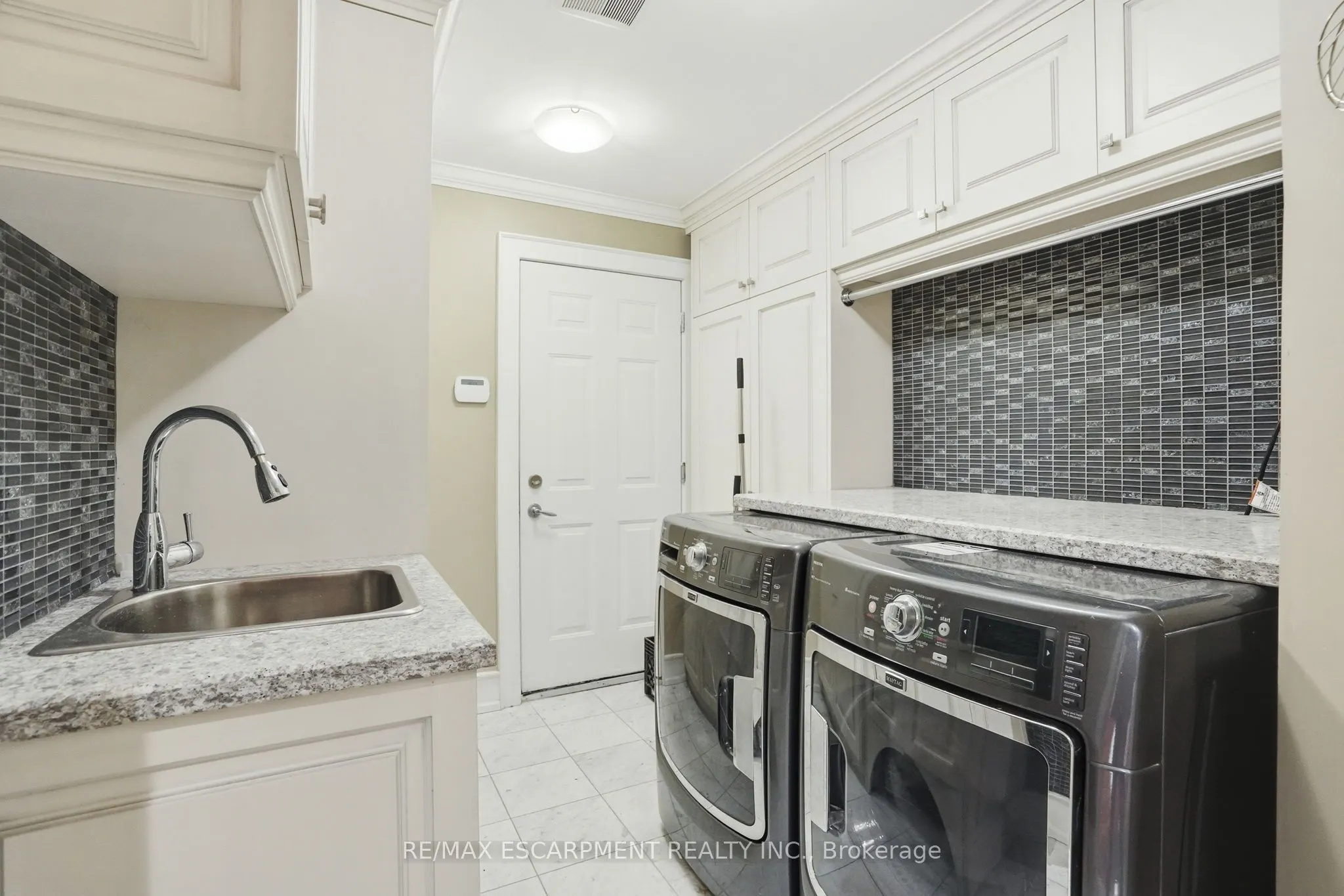 2489 Olinda Court