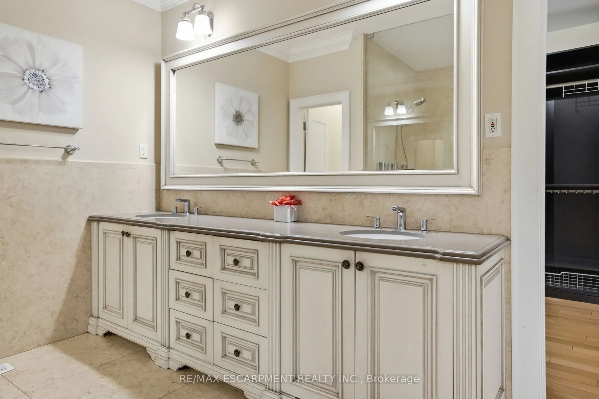 2489 Olinda Court