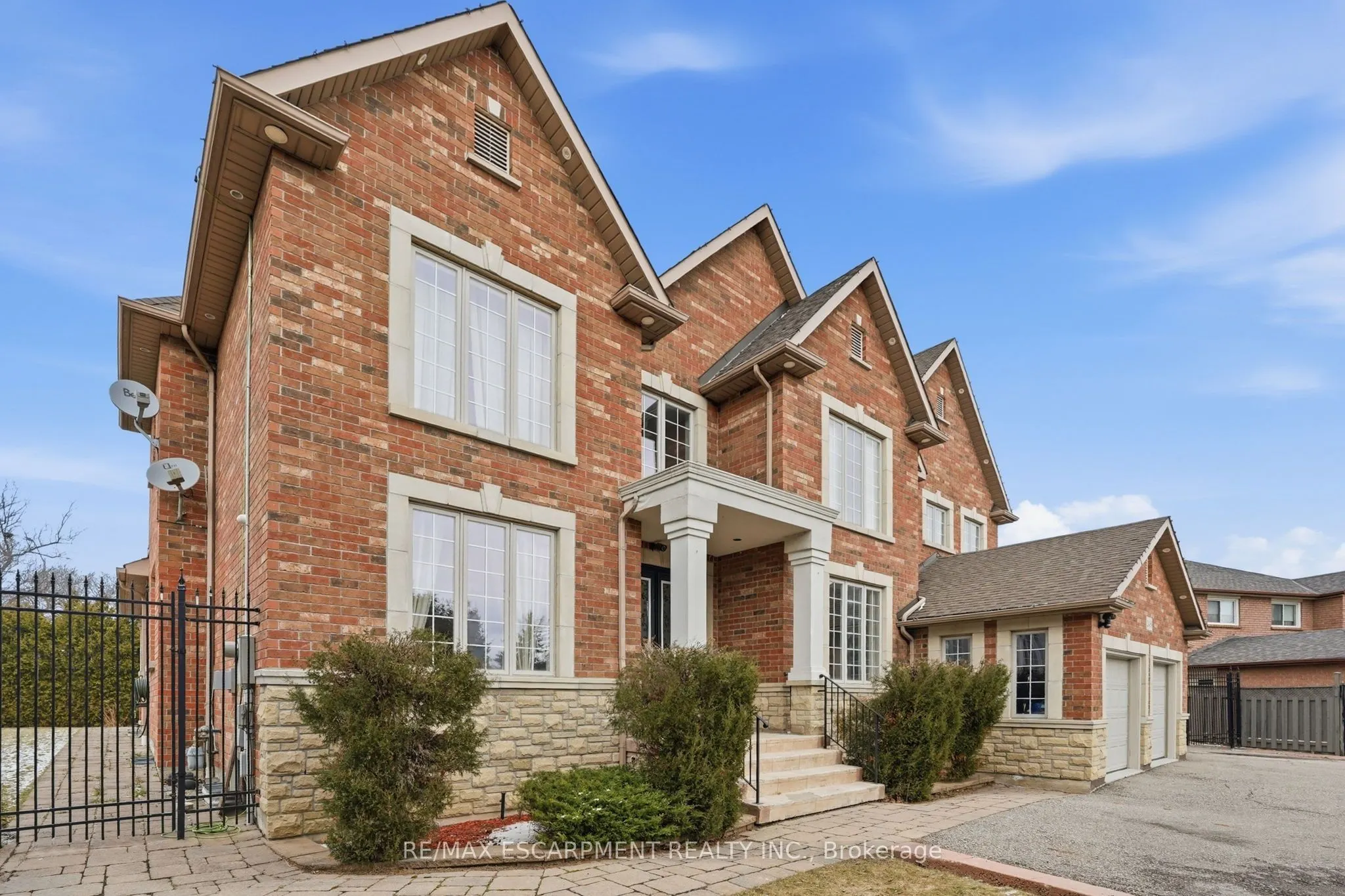 2489 Olinda Court