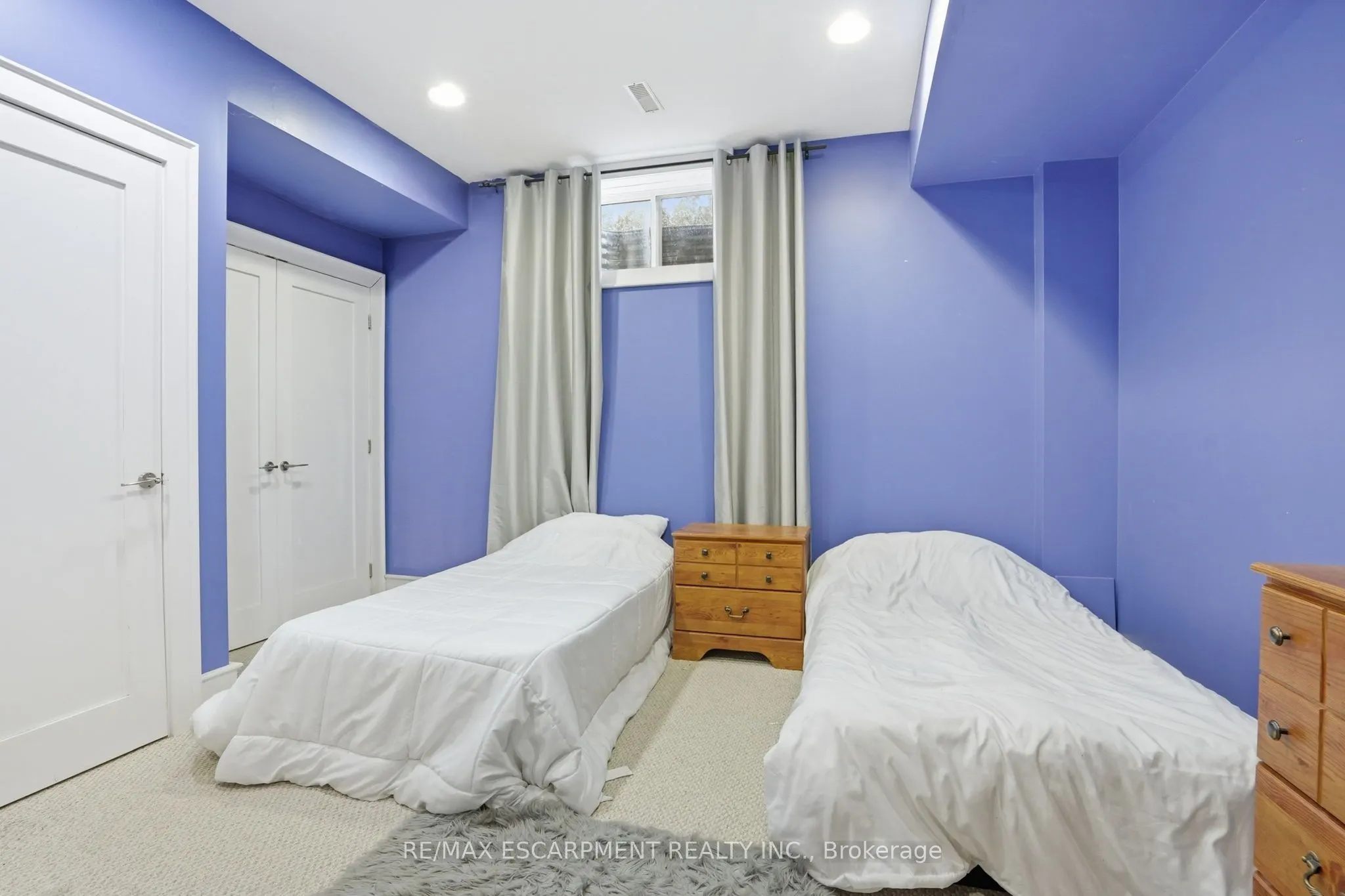 2489 Olinda Court