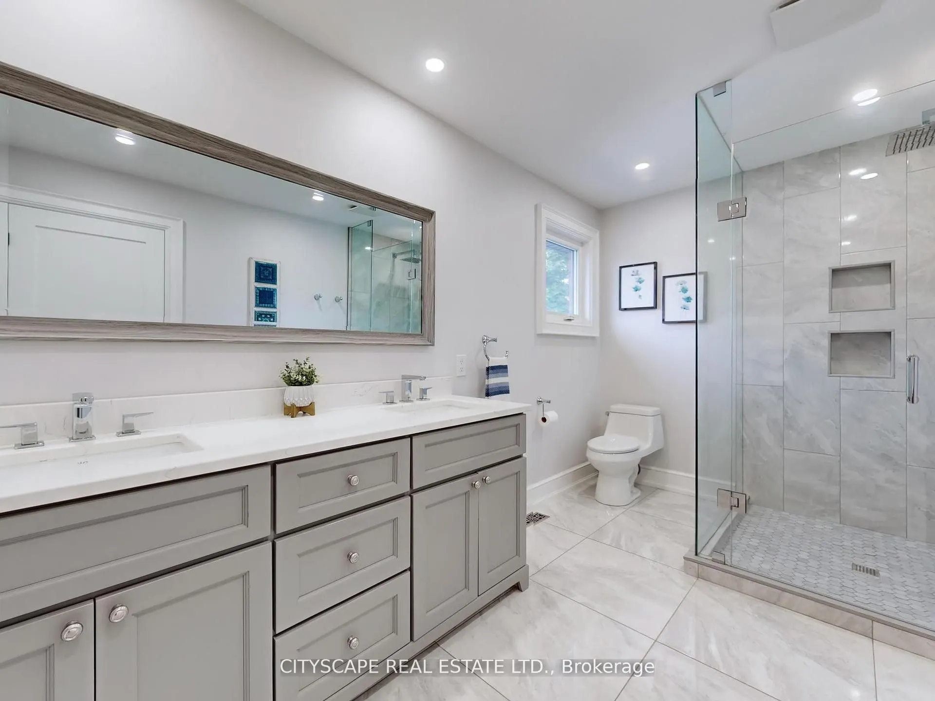 2585 Kenna Court