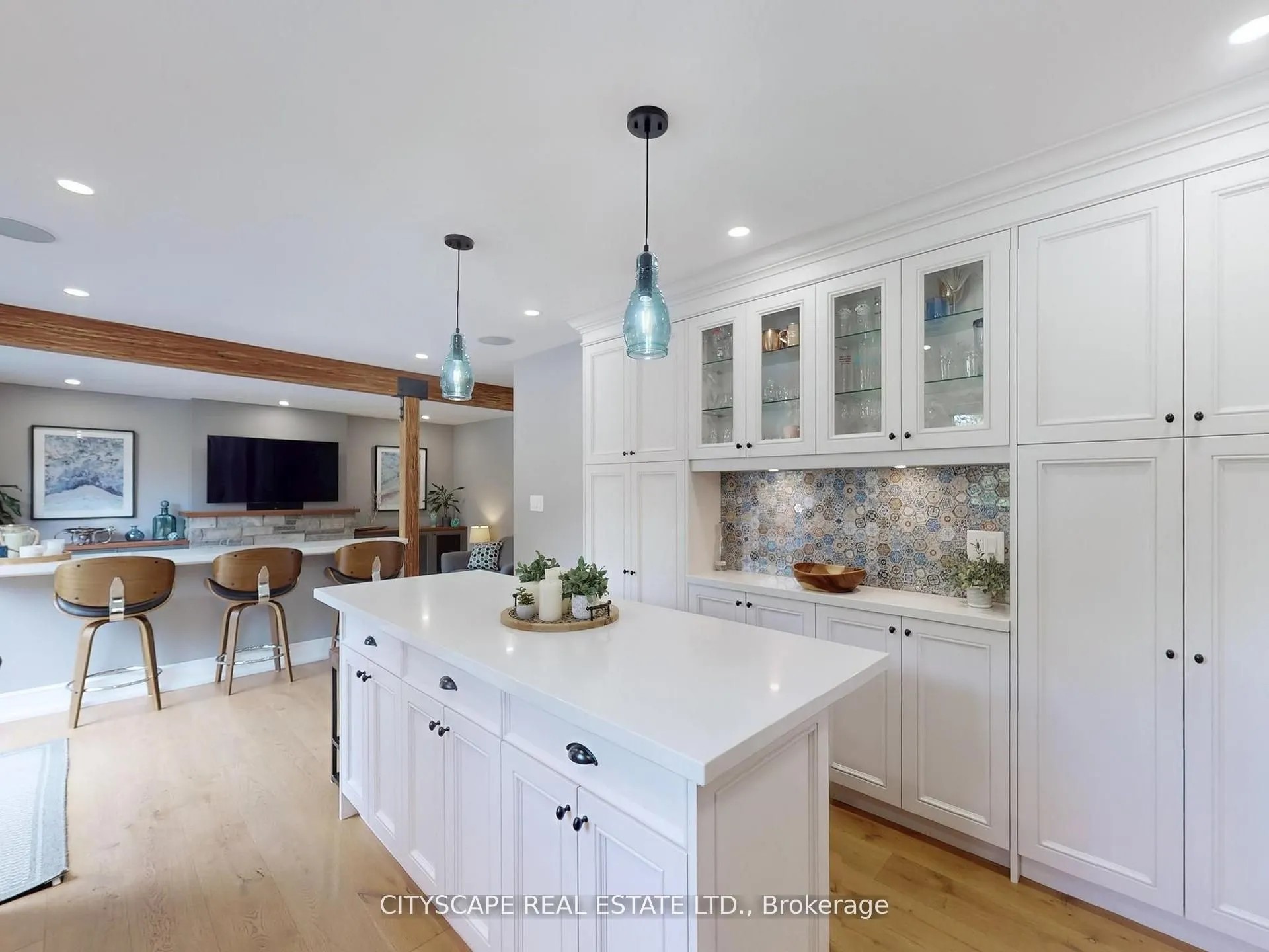 2585 Kenna Court