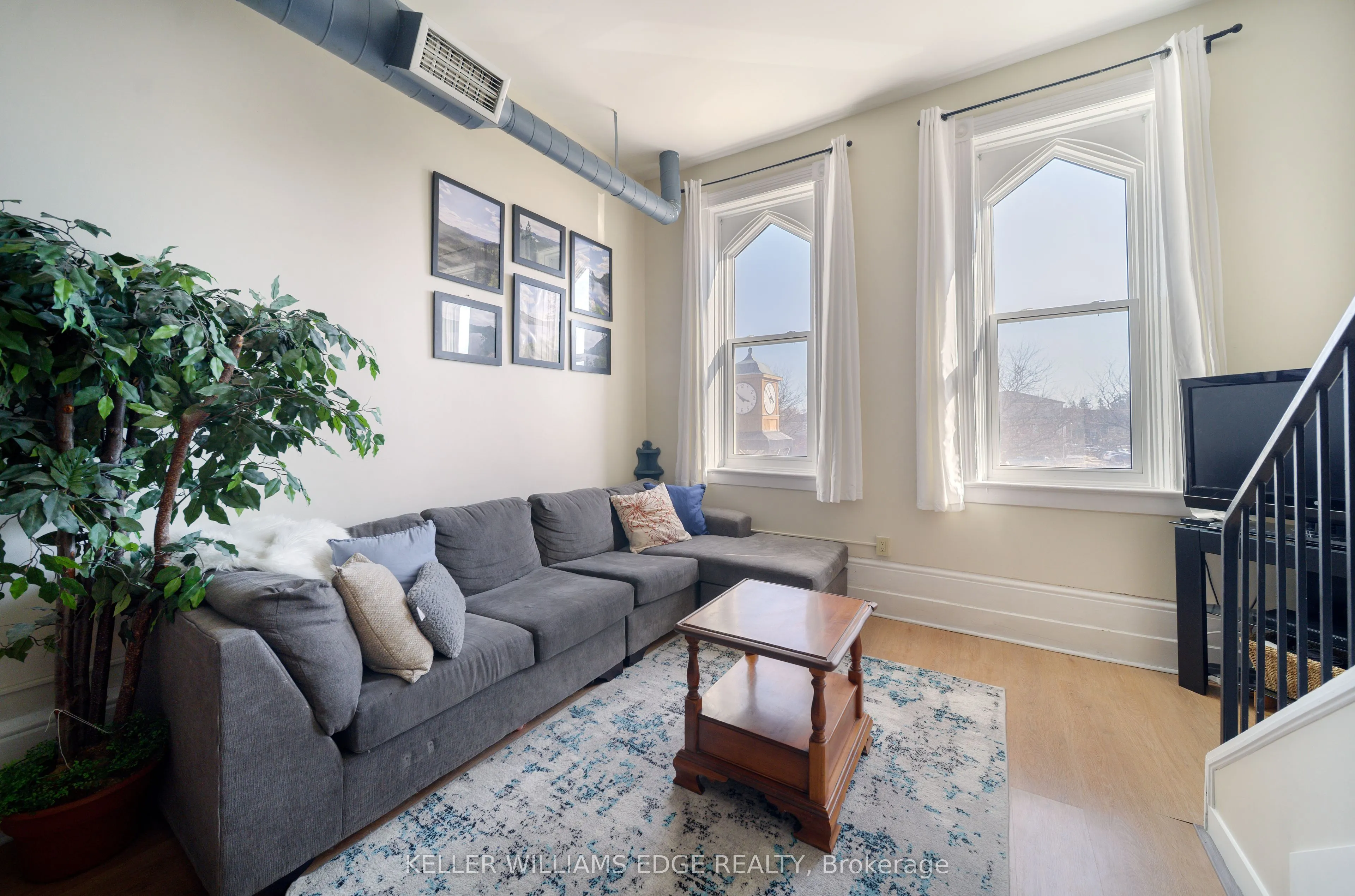 123 Broadway Avenue #E