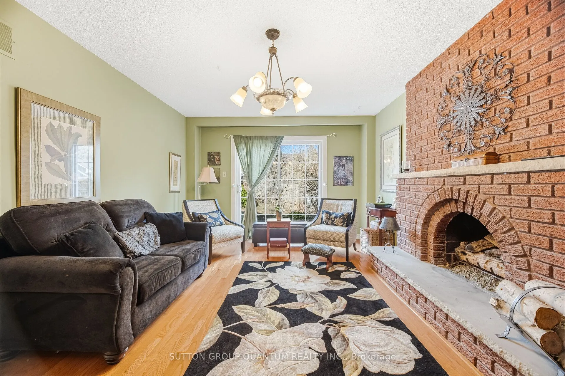 1511 Ifield Road