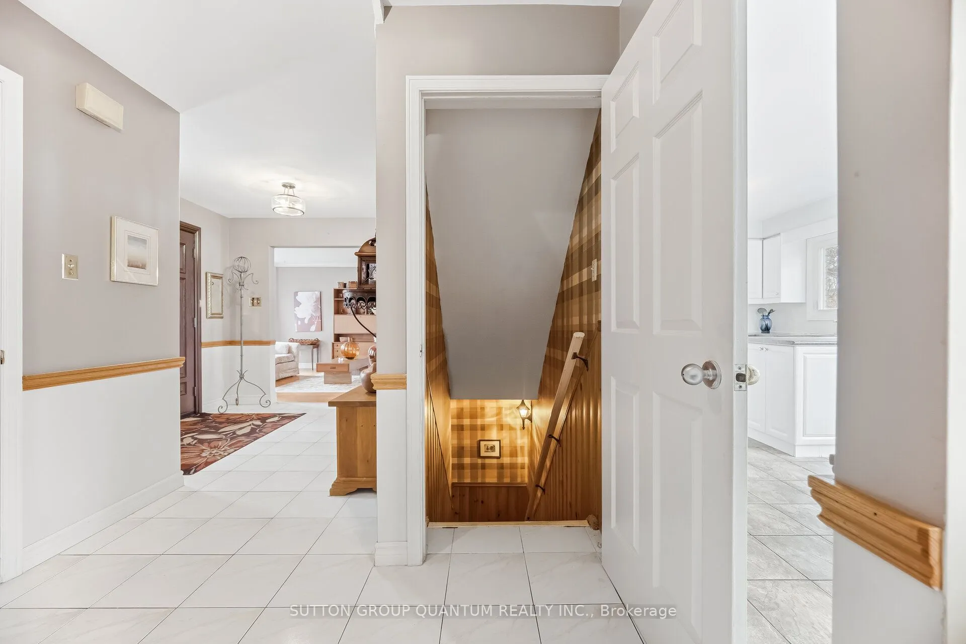 1511 Ifield Road