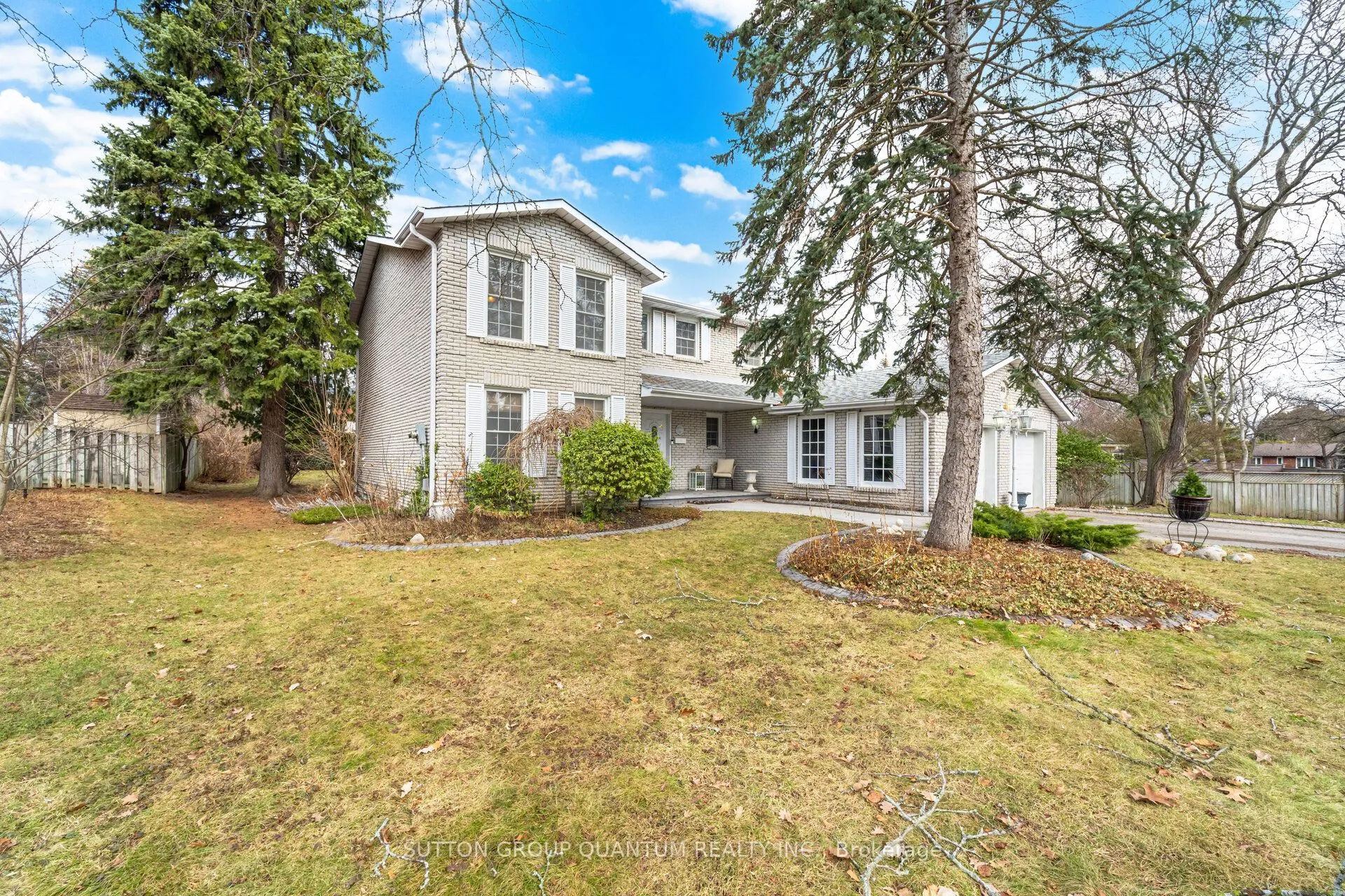 1511 Ifield Road