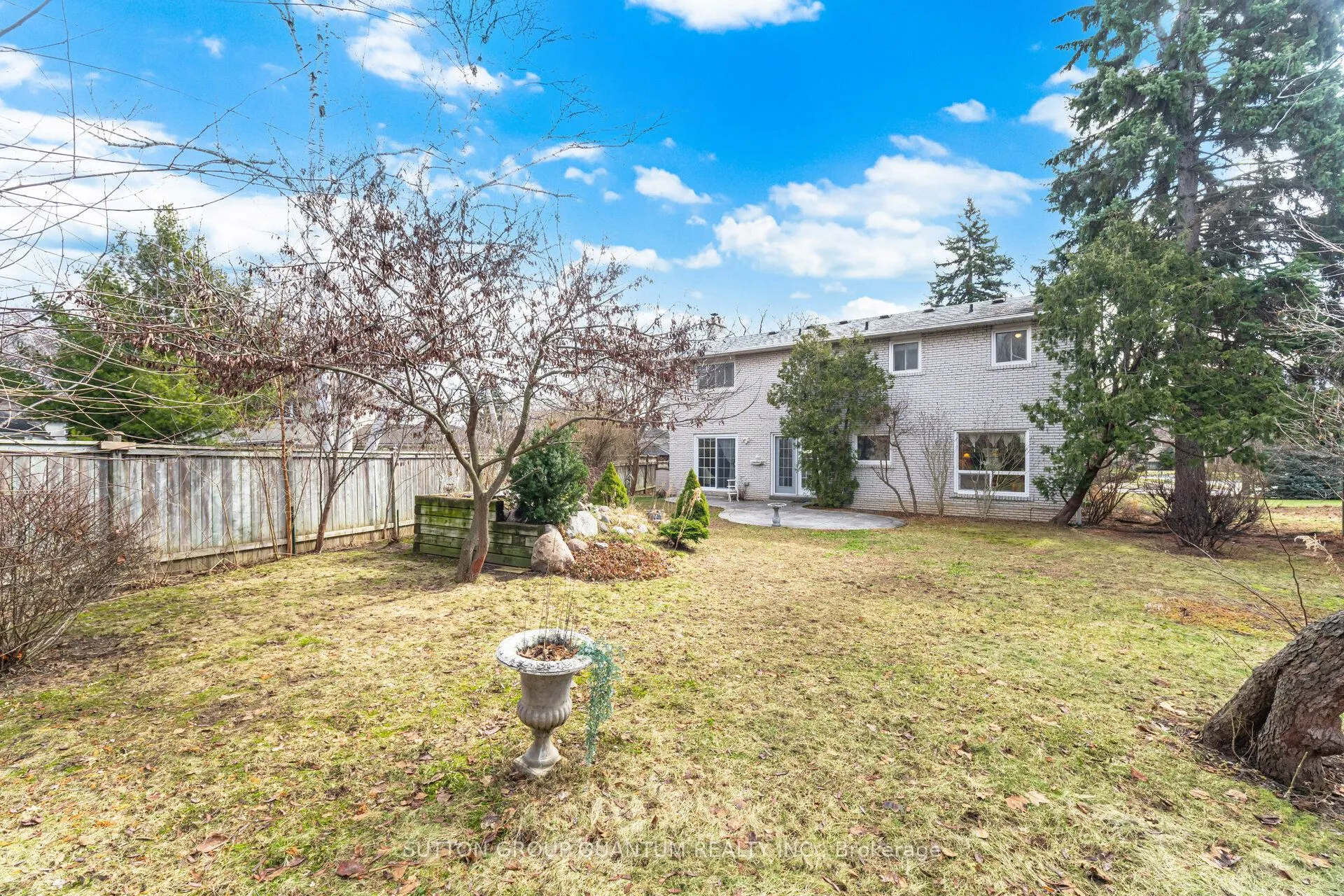 1511 Ifield Road