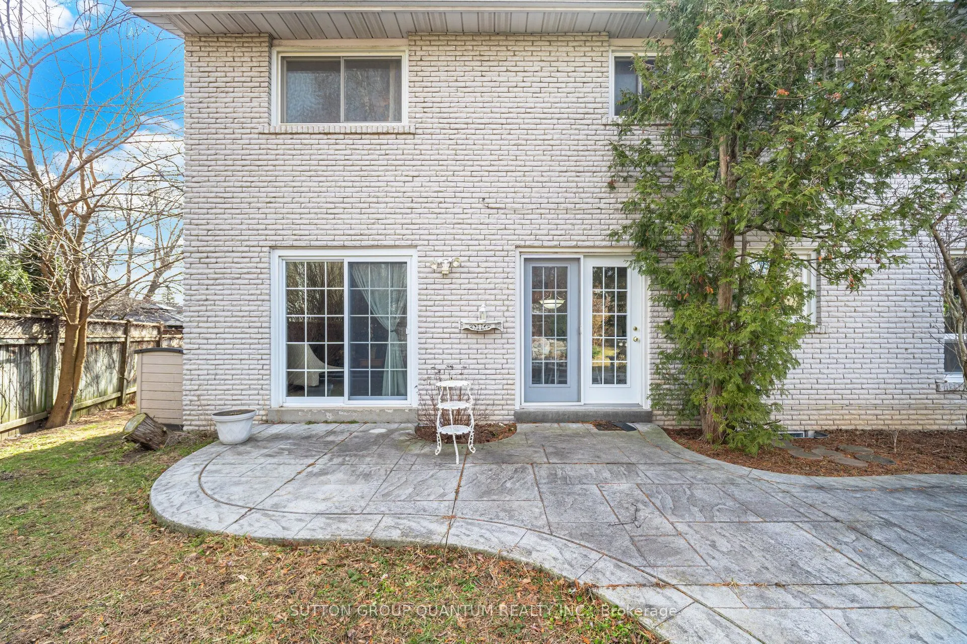 1511 Ifield Road