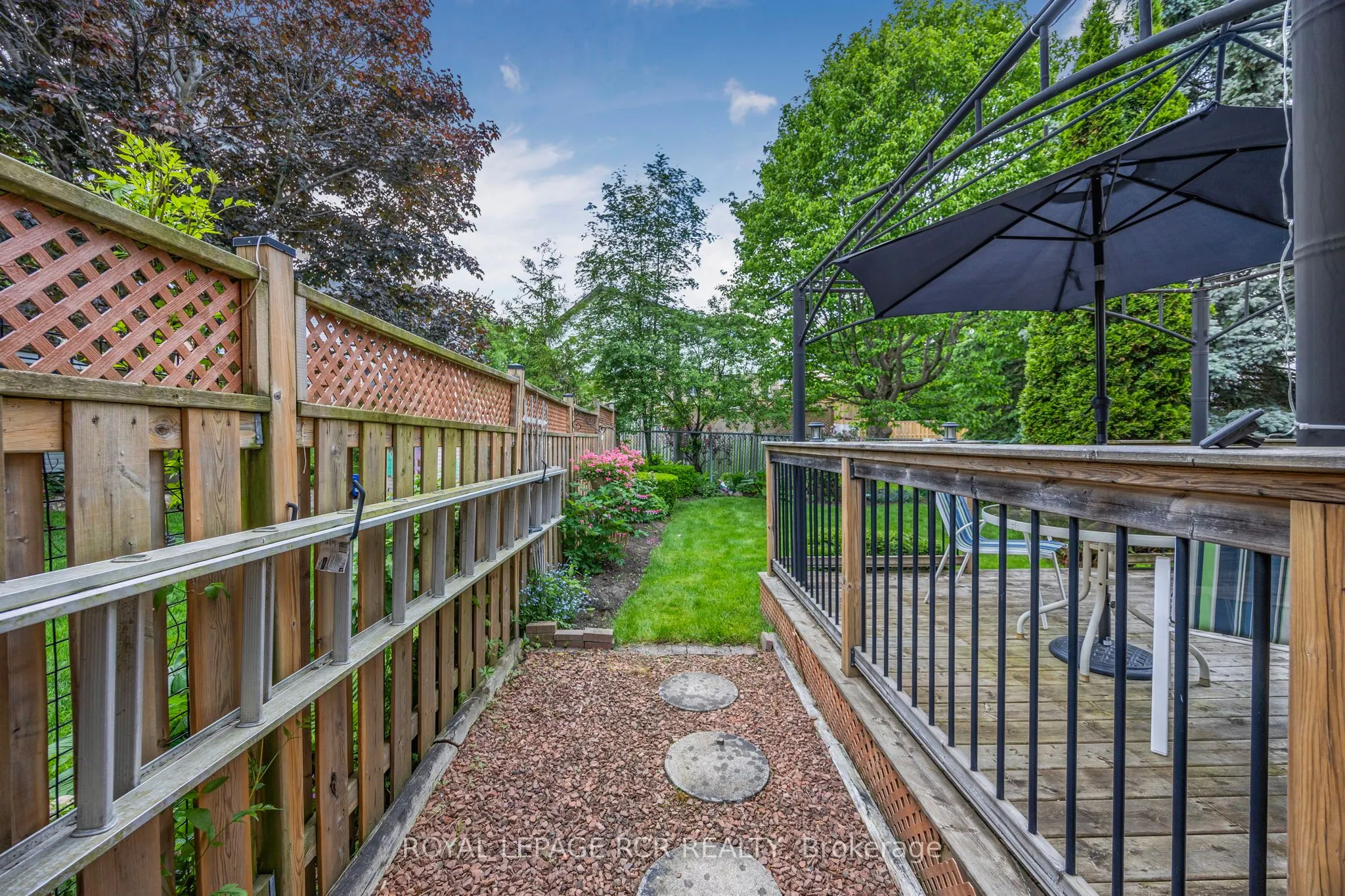 39 Passmore Avenue