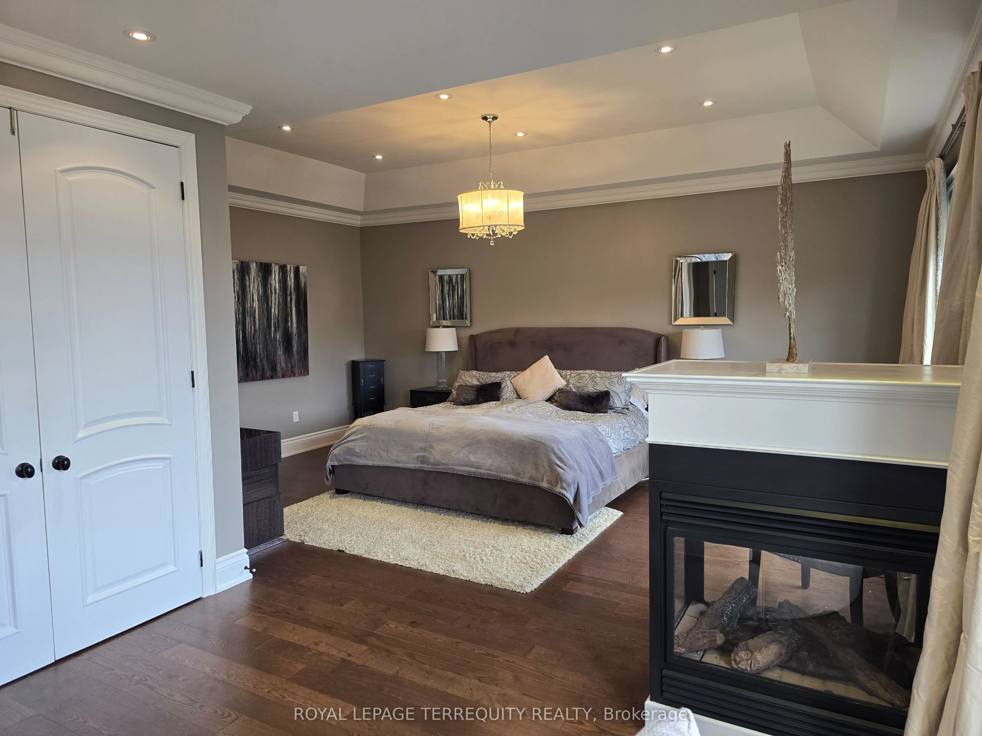 19 Black Diamond Crescent