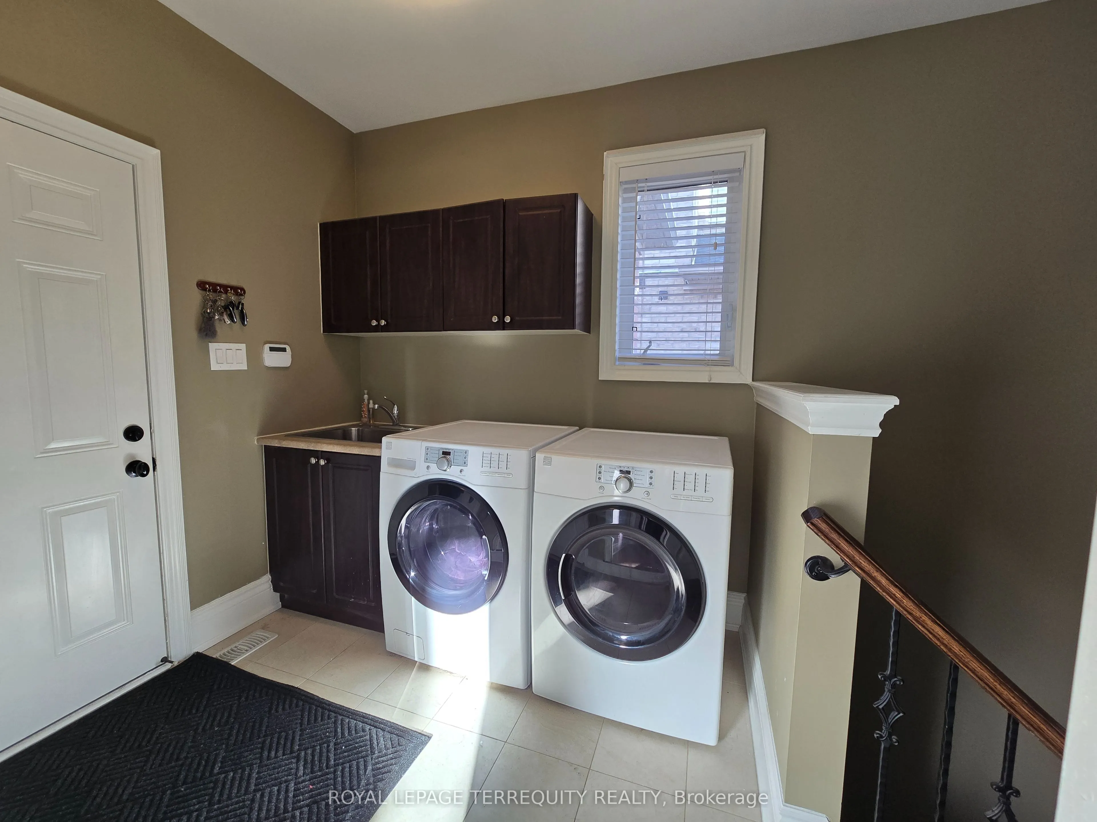 19 Black Diamond Crescent