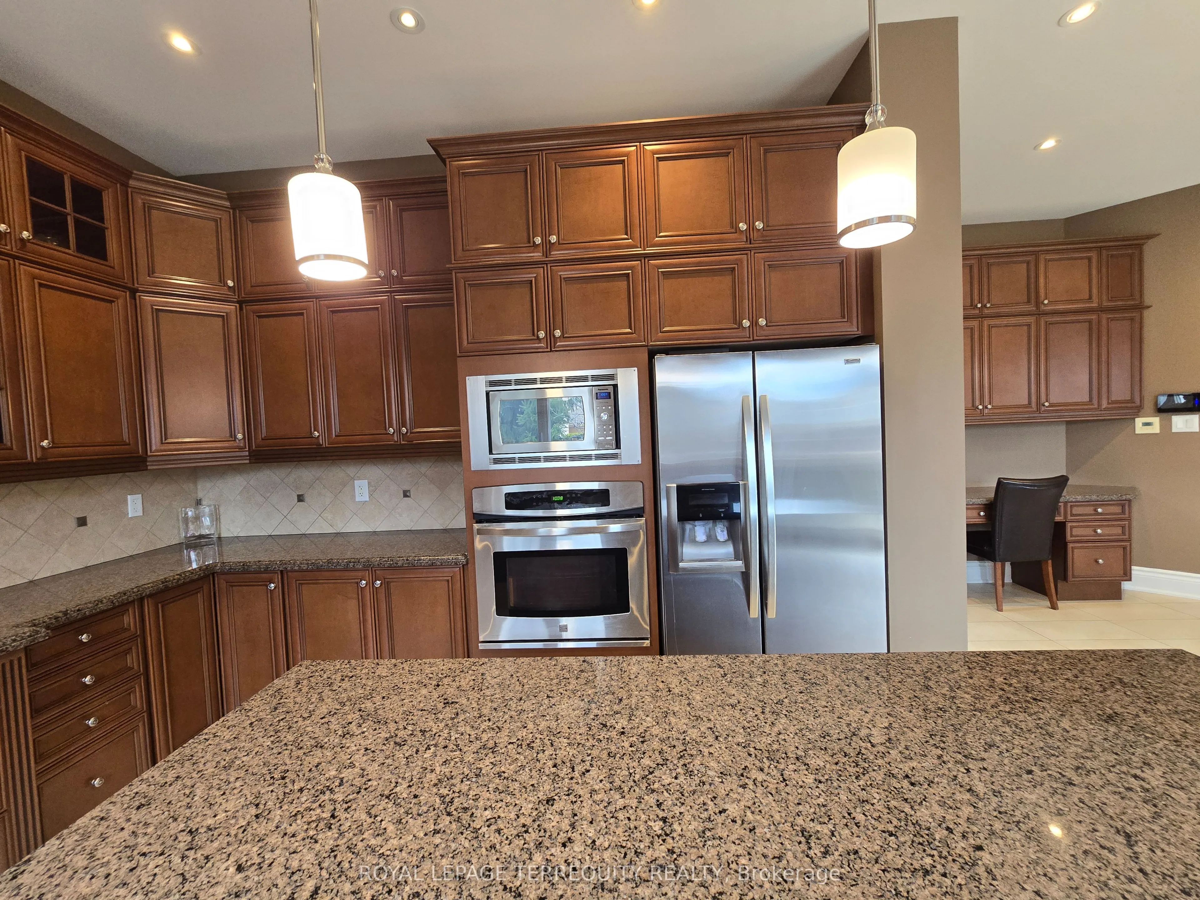 19 Black Diamond Crescent