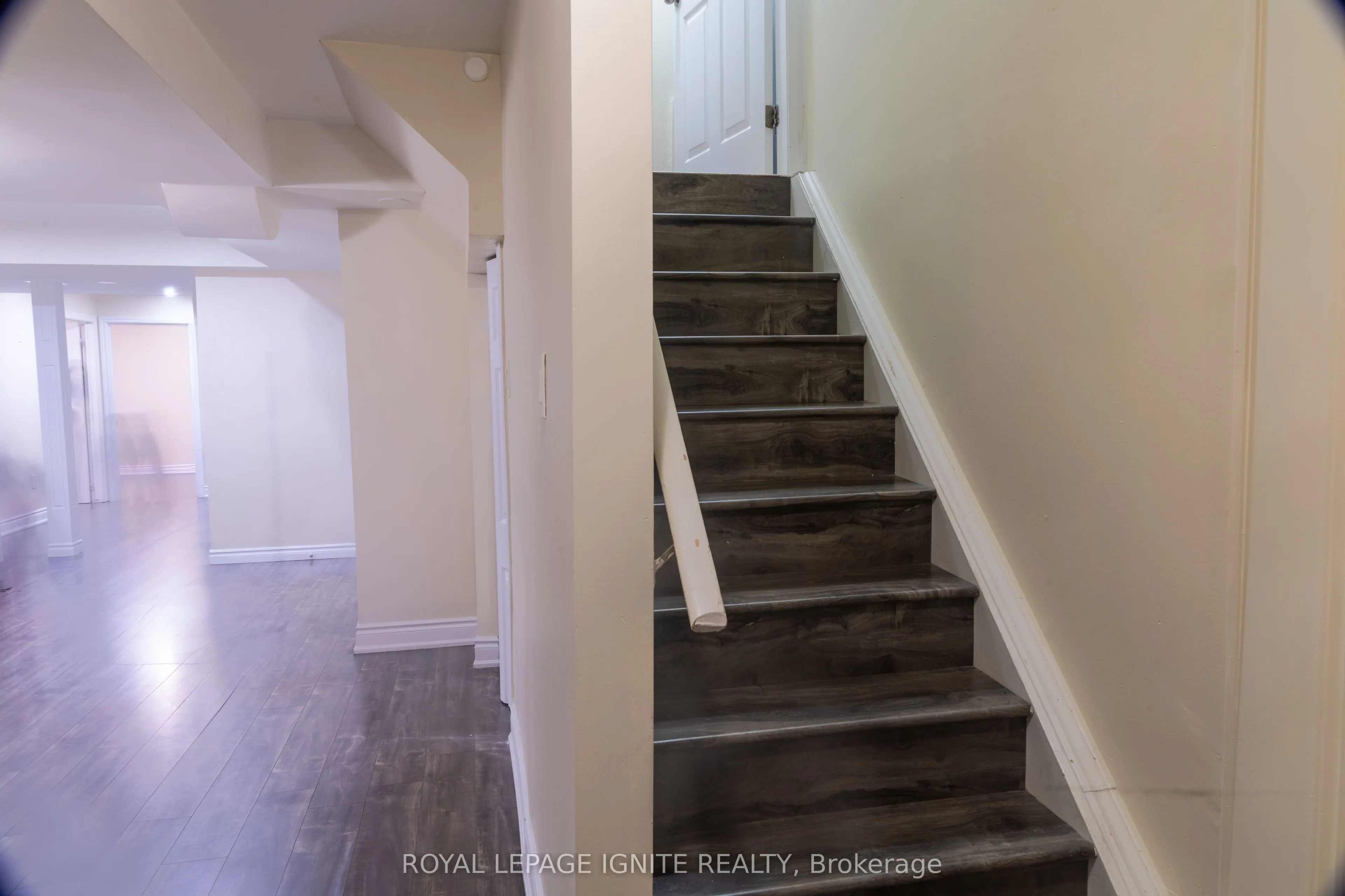 162 Cadillac Crescent #Lower