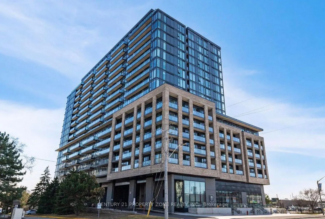 86 Dundas Street E #1015